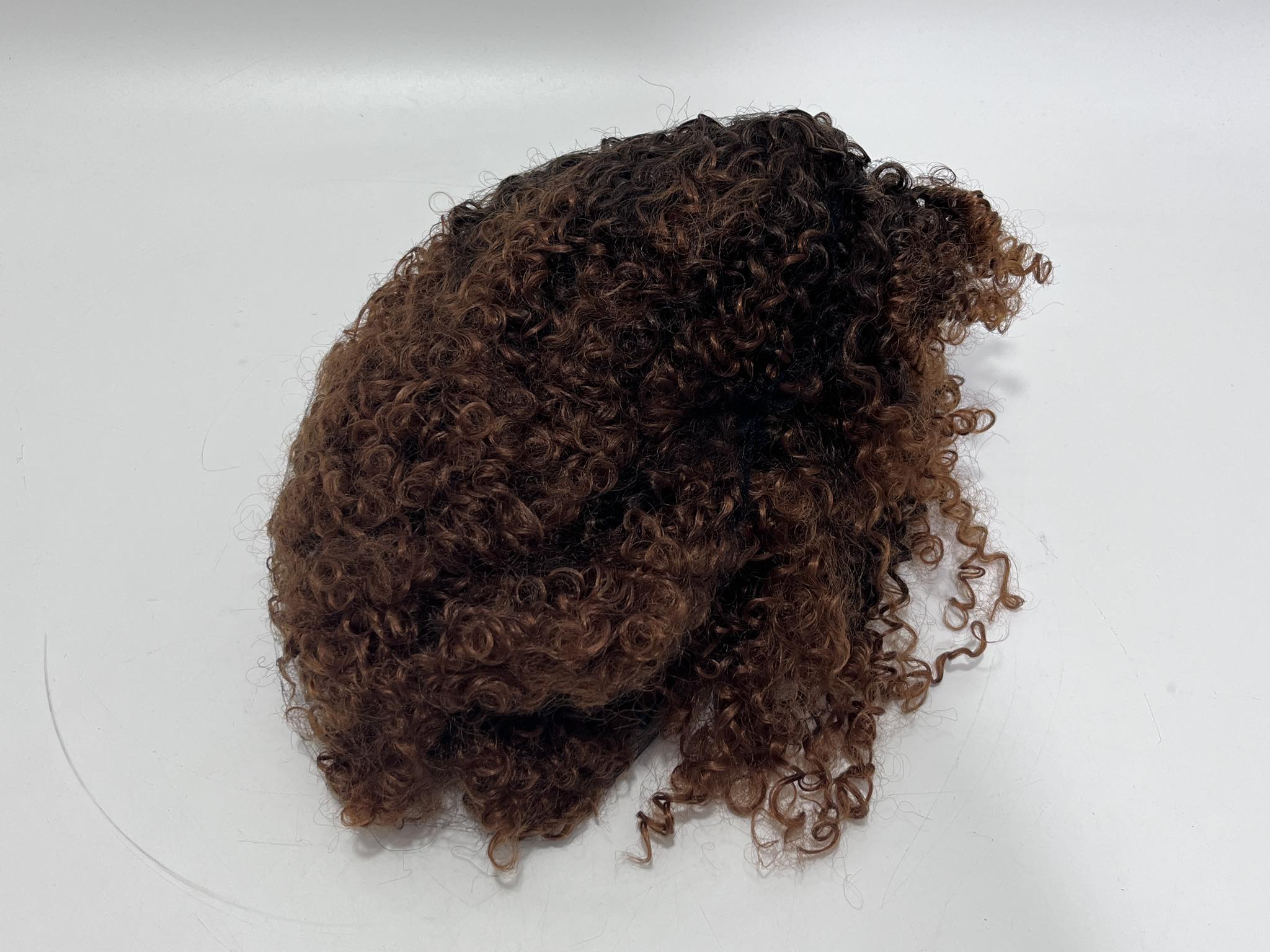 Afro Kıvırcık Tarz Sentetik Peruk Afro Kıvırcık Tarz Sentetik Peruk