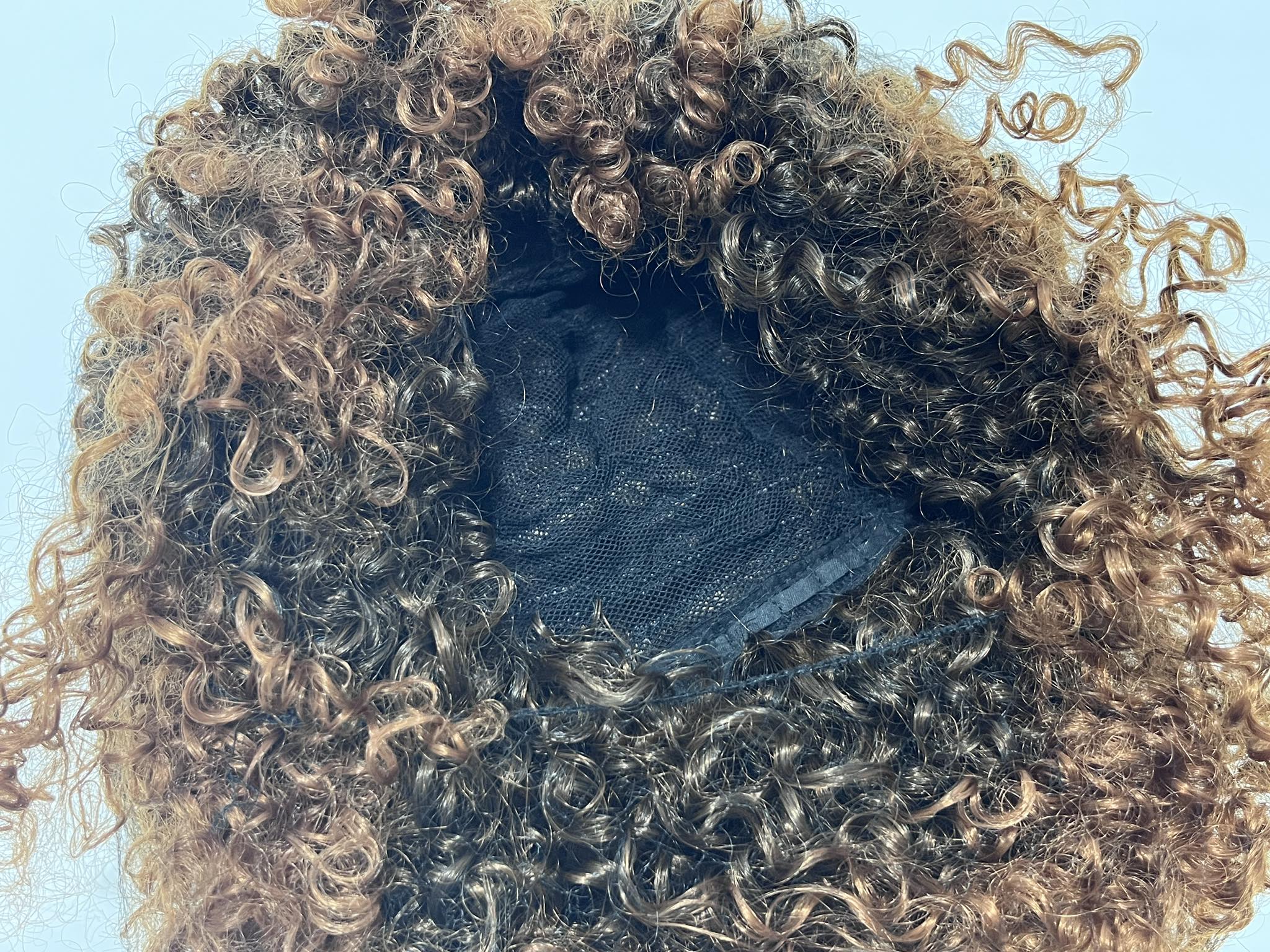 Afro Kıvırcık Tarz Sentetik Peruk Afro Kıvırcık Tarz Sentetik Peruk