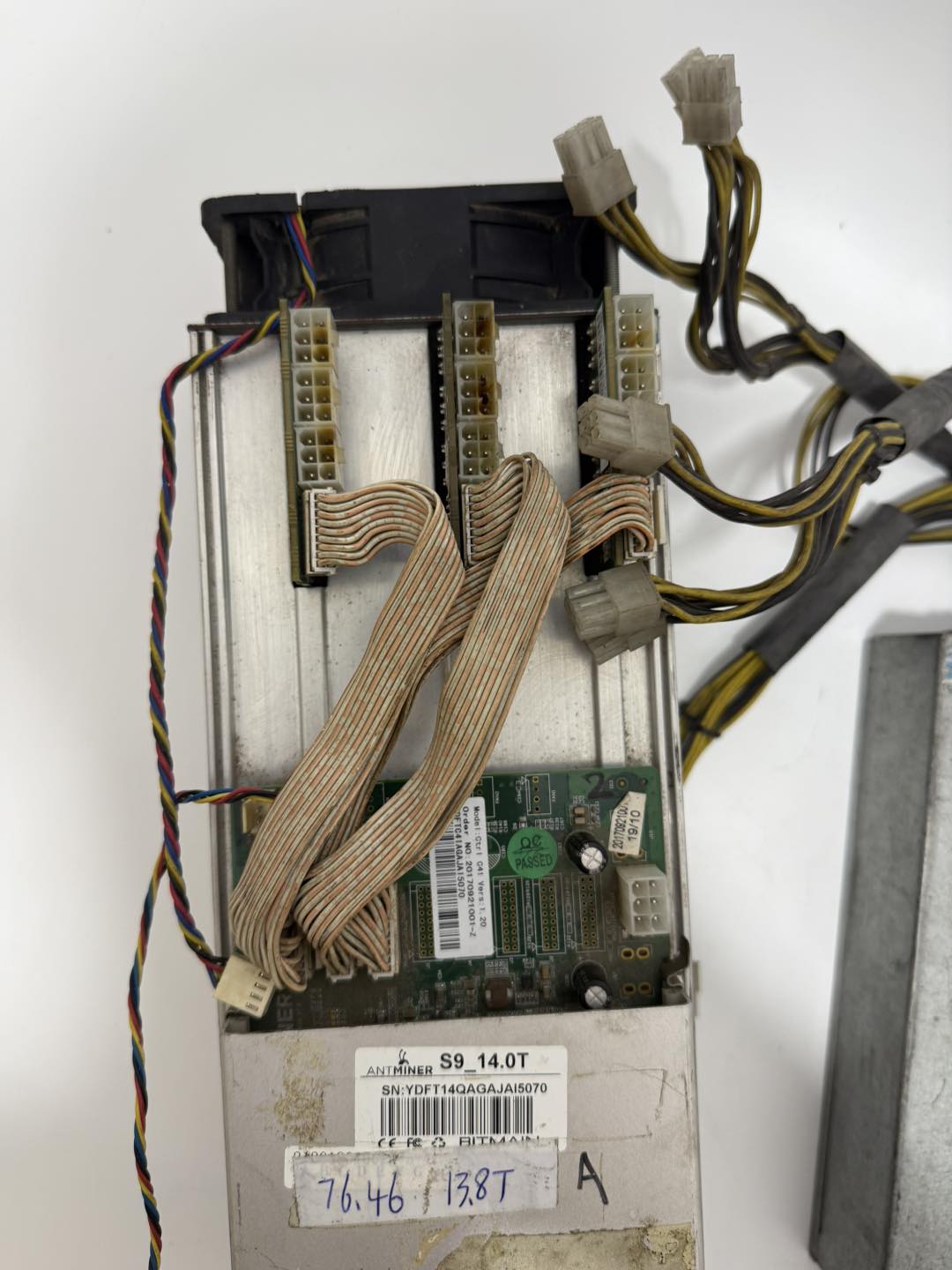 Antminer Bitmain S9 14.0T Psu Miner 2. El Antminer Bitmain S9 14.0T Psu Miner 2. El