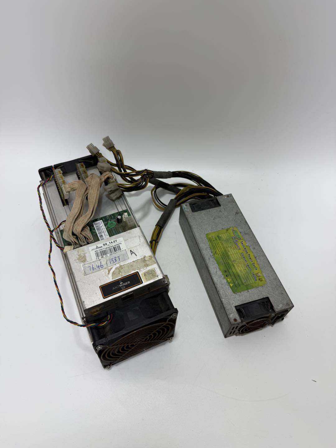 Antminer Bitmain S9 14.0T Psu Miner 2. El Antminer Bitmain S9 14.0T Psu Miner 2. El
