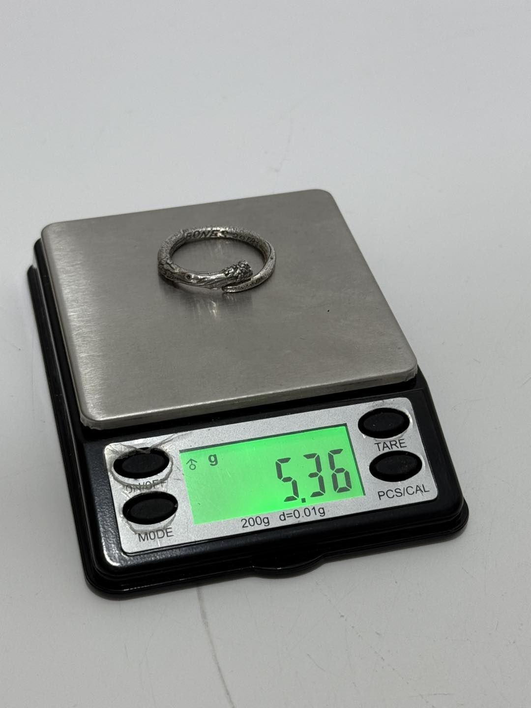 Carve Bones Dal Motifli Gümüş Yüzük 5,35 Gram Carve Bones Dal Motifli Gümüş Yüzük 5,35 Gram