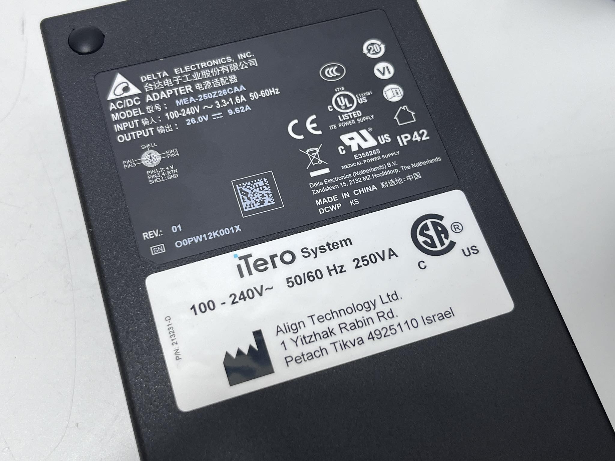 Delta MEA-250Z26CAA Ağız Tarama Cihaz Adaptörü 26V 9,62A 250W Delta MEA-250Z26CAA Ağız Tarama Cihaz Adaptörü 26V 9,62A 250W