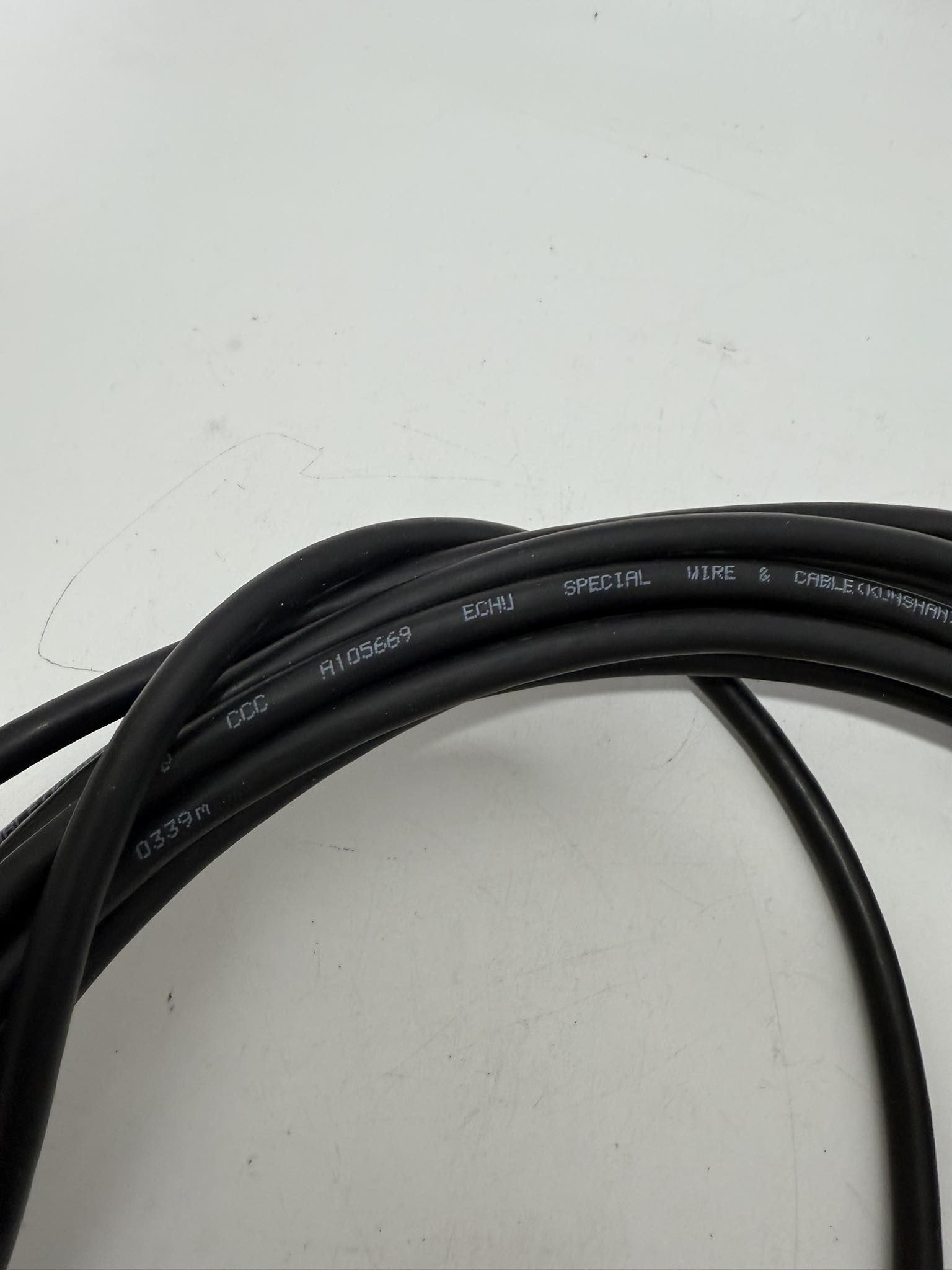 Echu A105669 Endüstriyel Elektrik Kablosu 300/300V 6x0,3mm2 5Metre Echu A105669 Endüstriyel Elektrik Kablosu 300/300V 6x0,3mm2 5Metre