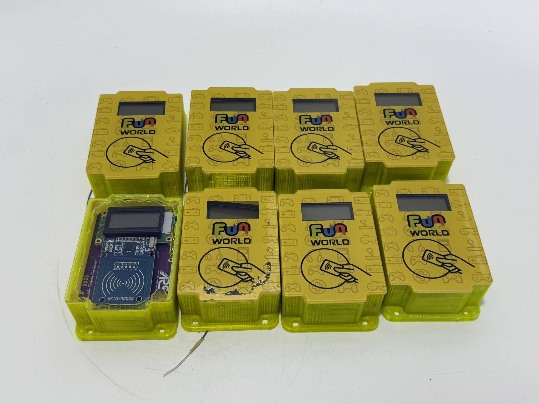 Fun World Arcade Oyun Makinesi Rfid Kart Okuyucu 8 Adet Fun World Arcade Oyun Makinesi Rfid Kart Okuyucu 8 Adet