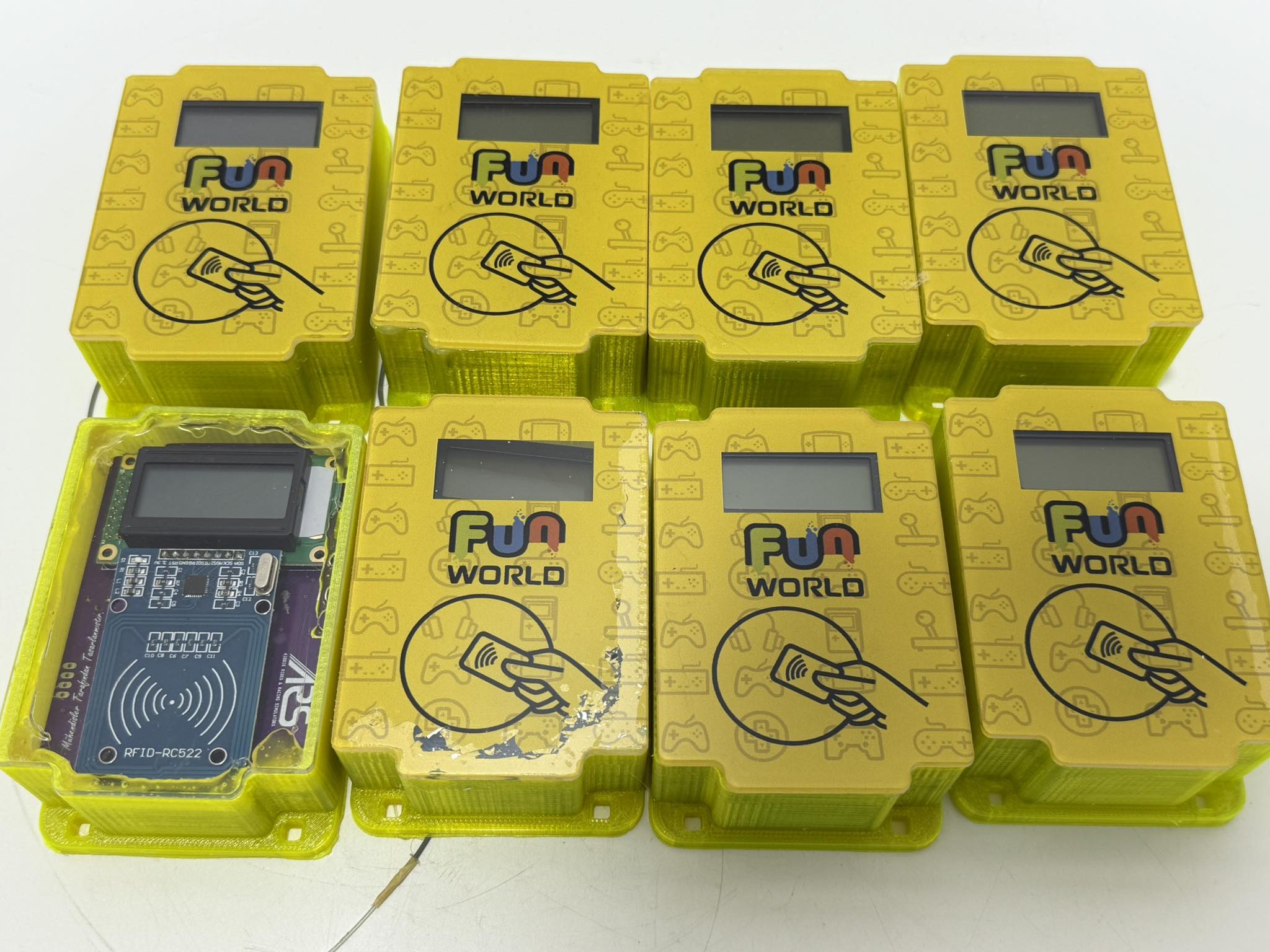 Fun World Arcade Oyun Makinesi Rfid Kart Okuyucu 8 Adet Fun World Arcade Oyun Makinesi Rfid Kart Okuyucu 8 Adet