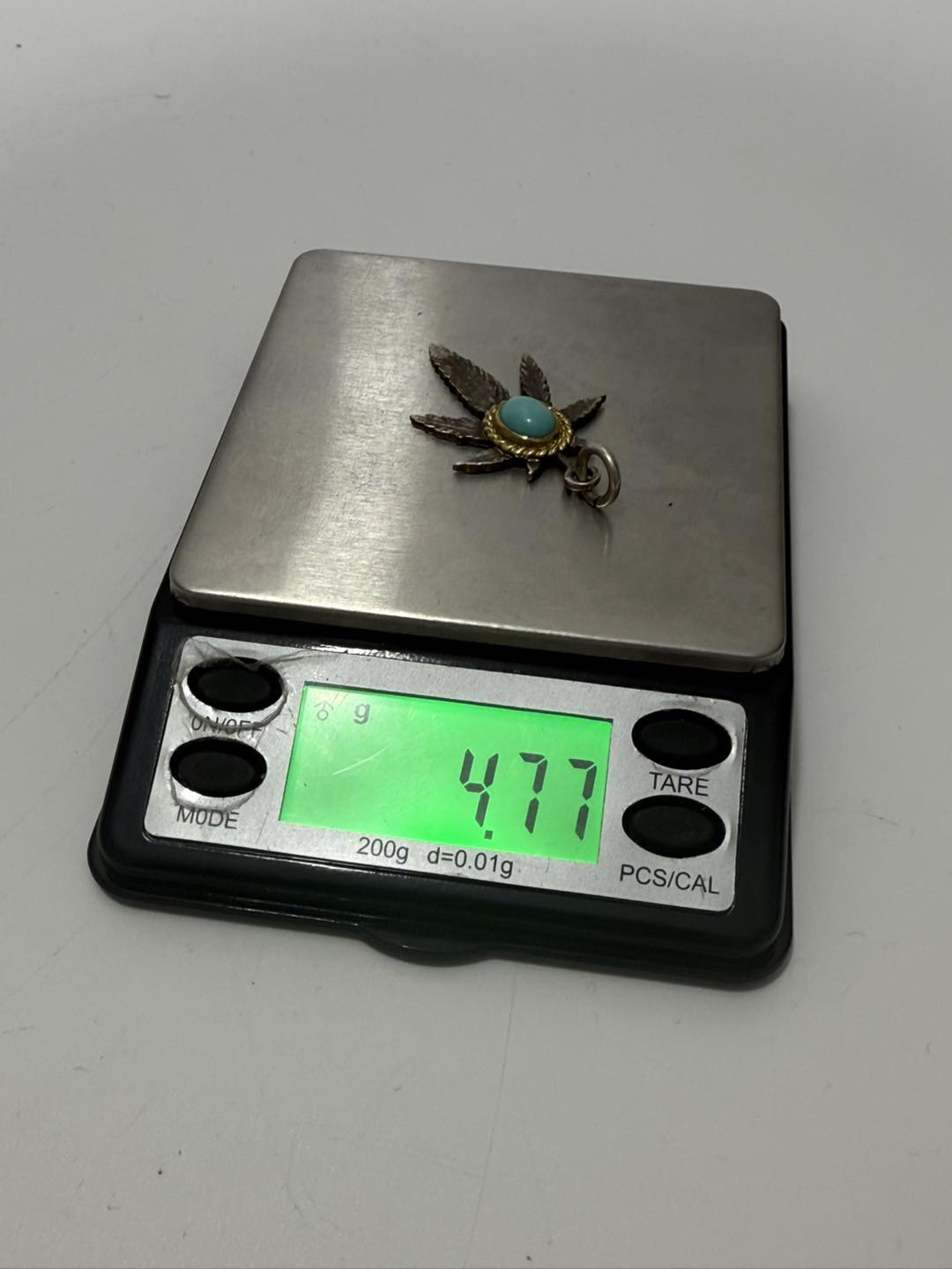 Goro`s Takahashi Yaprak Motifli Gümüş Kolye Ucu 4,75 Gram Goro`s Takahashi Yaprak Motifli Gümüş Kolye Ucu 4,75 Gram