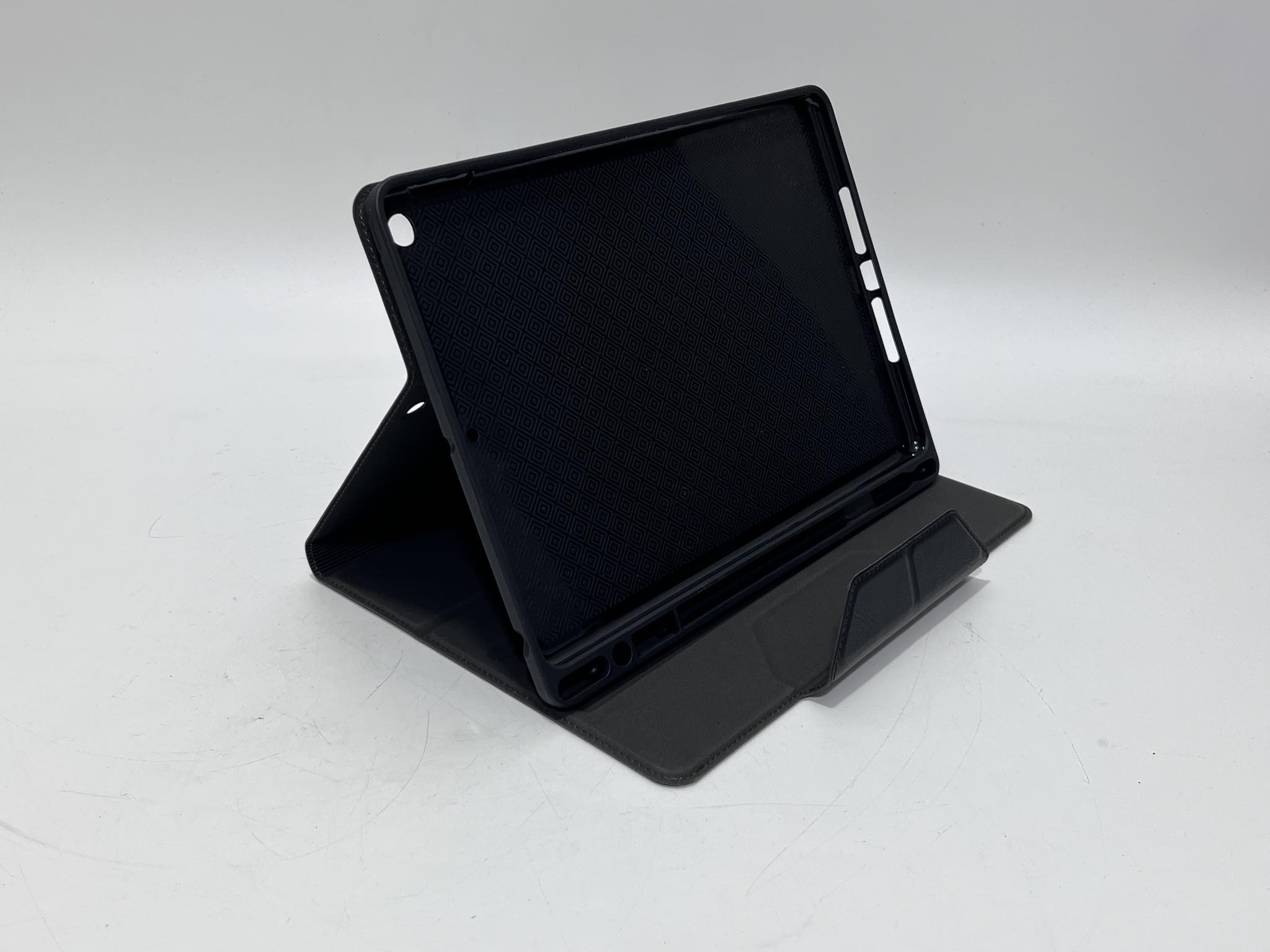 Holimet iPad Pro 10.5 Uyumlu Tablet Kılıfı Holimet iPad Pro 10.5 Uyumlu Tablet Kılıfı