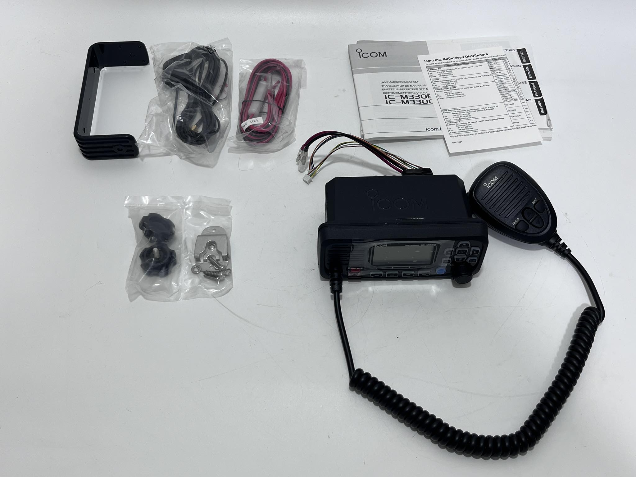 Icom IC-M330GE VHF Deniz Telsizi Icom IC-M330GE VHF Deniz Telsizi