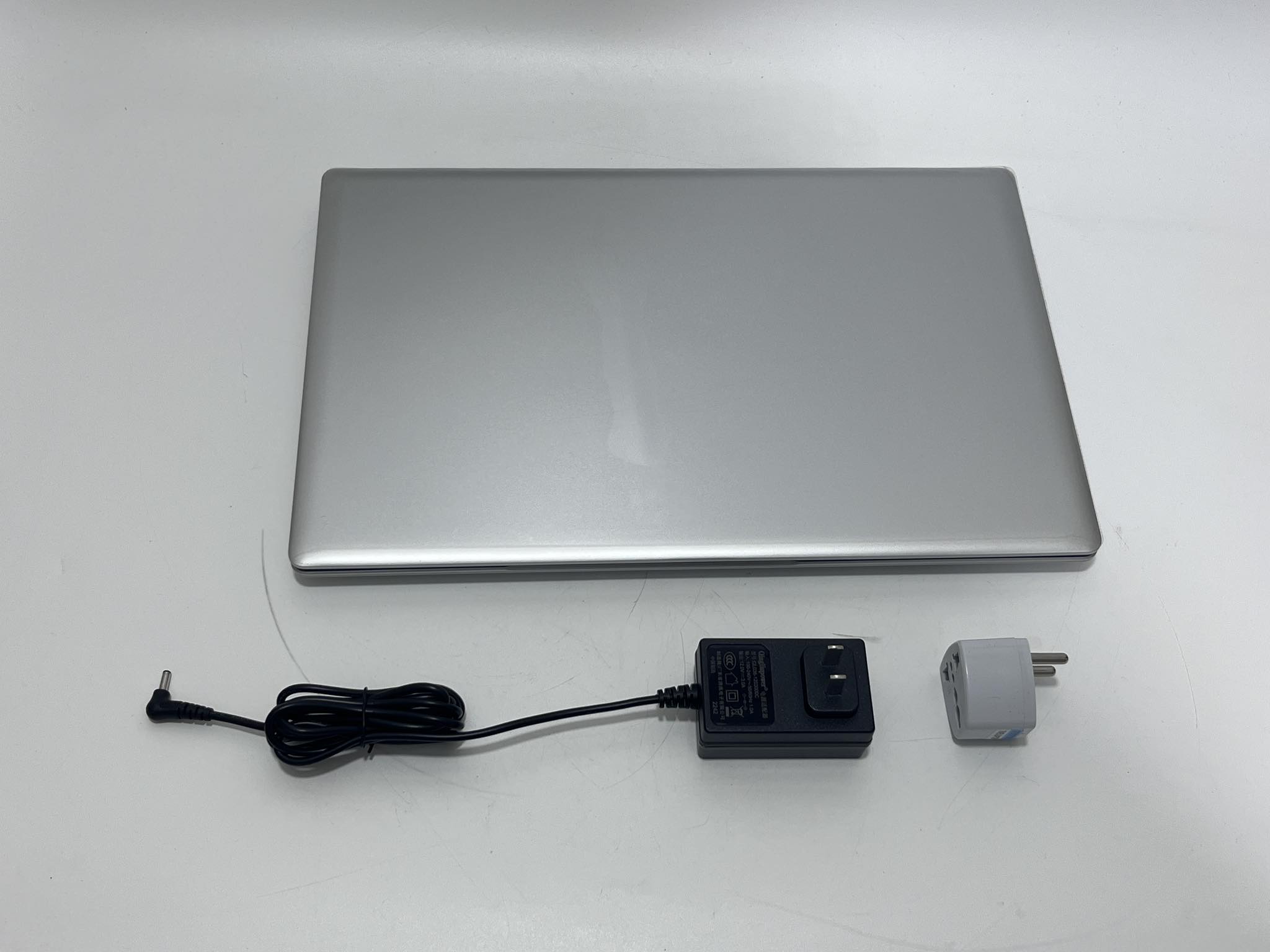 Intel N5095A 12GB 240GB SSD 15.6 Intel N5095A 12GB 240GB SSD 15.6