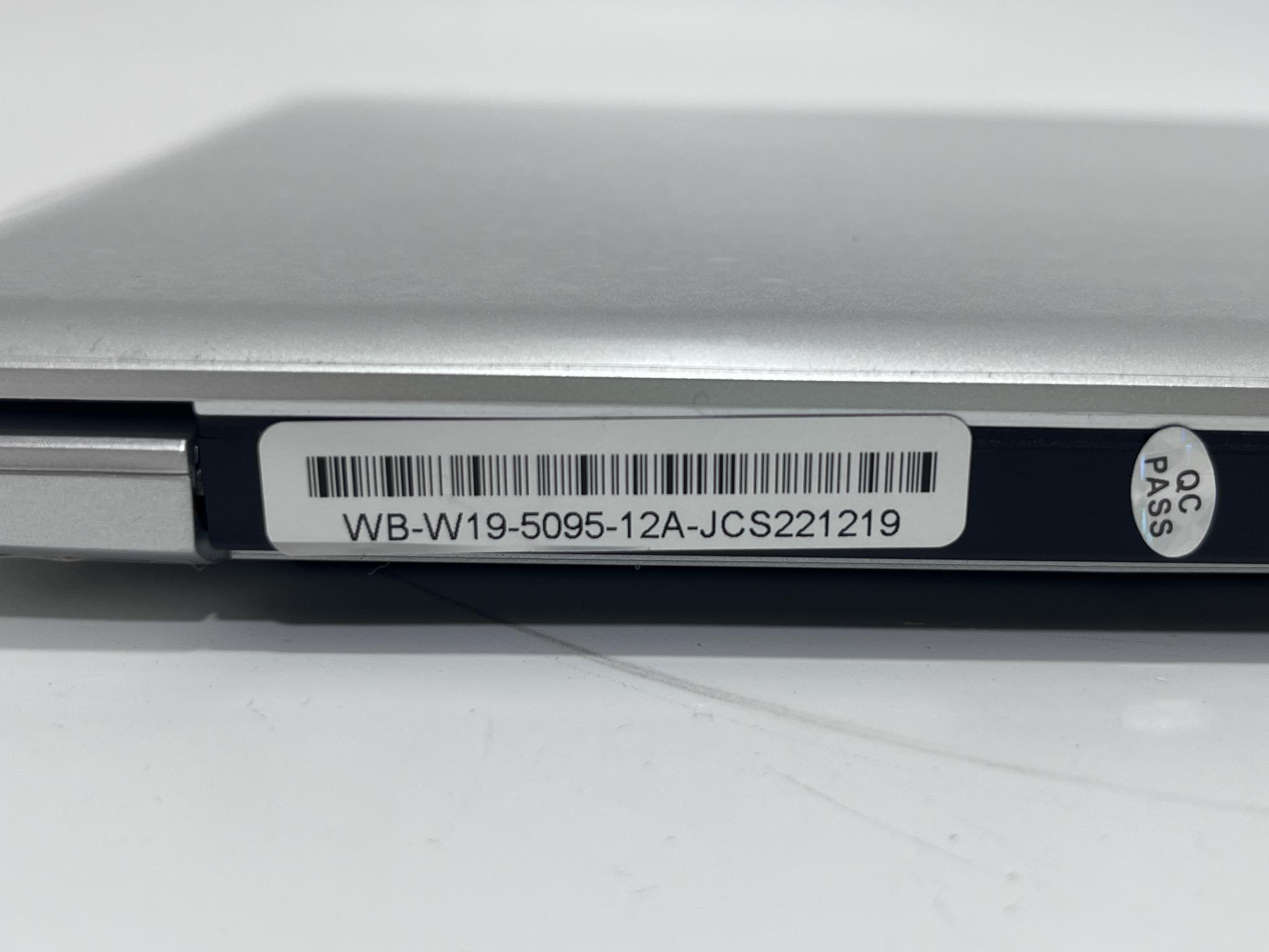 Intel N5095A 12GB 240GB SSD 15.6 Intel N5095A 12GB 240GB SSD 15.6