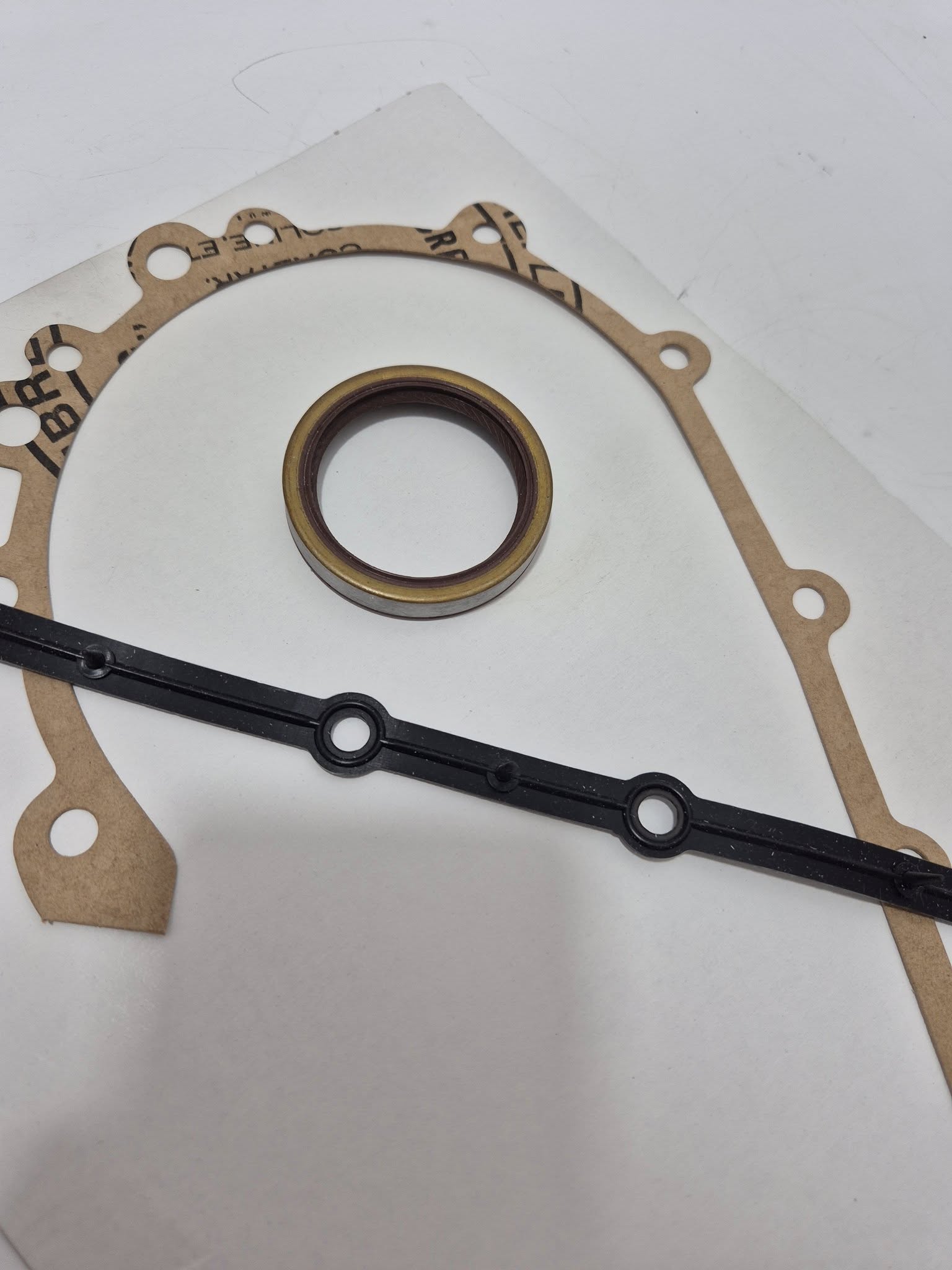 Jeep Triger Zamanlama Kapağı Conta Seti Crown 8129097 1972-1986 Jeep Triger Zamanlama Kapağı Conta Seti Crown 8129097 1972-1986