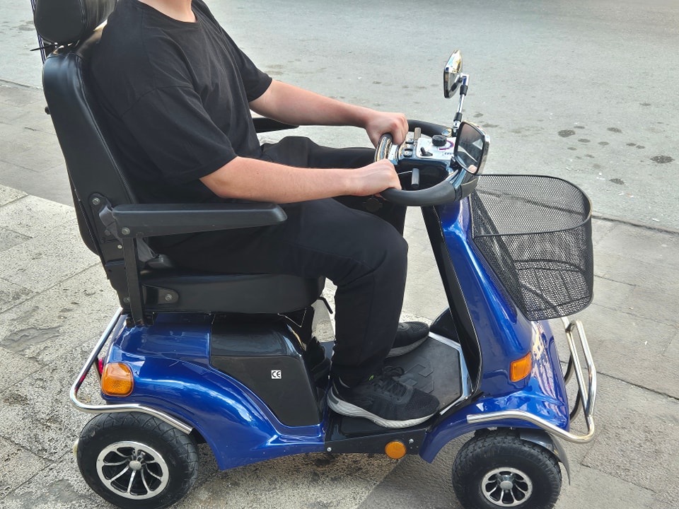 JH01 Elektrikli 4 Teker Tenteli Scooter JH01 Elektrikli 4 Teker Tenteli Scooter