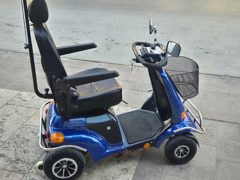JH01 Elektrikli 4 Teker Tenteli Scooter JH01 Elektrikli 4 Teker Tenteli Scooter