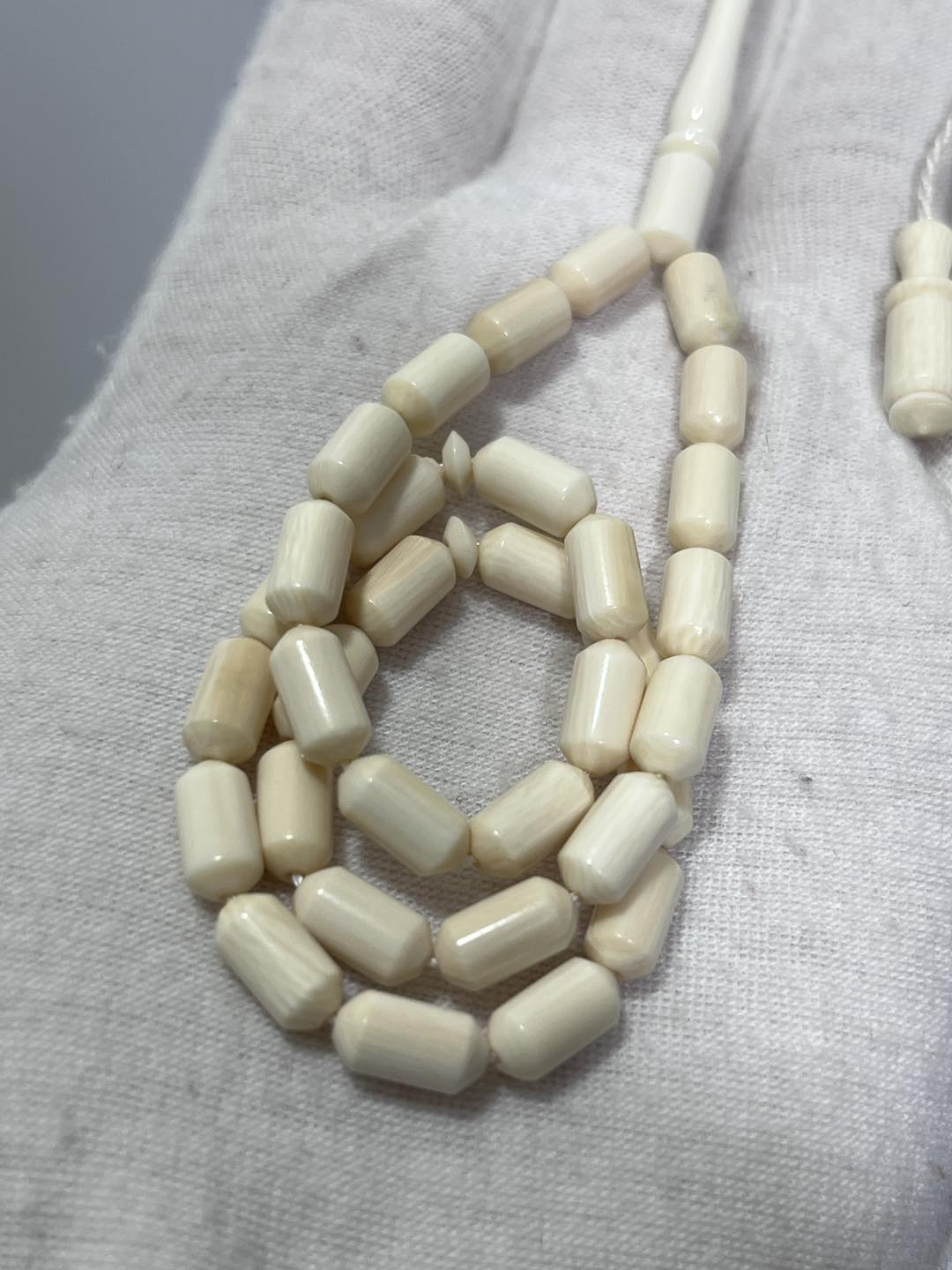 Kesme Fildişi Tesbih 9,17 Gram - Koleksiyonluk Fil Dişi Tespih Kesme Fildişi Tesbih 9,17 Gram - Koleksiyonluk Fil Dişi Tespih