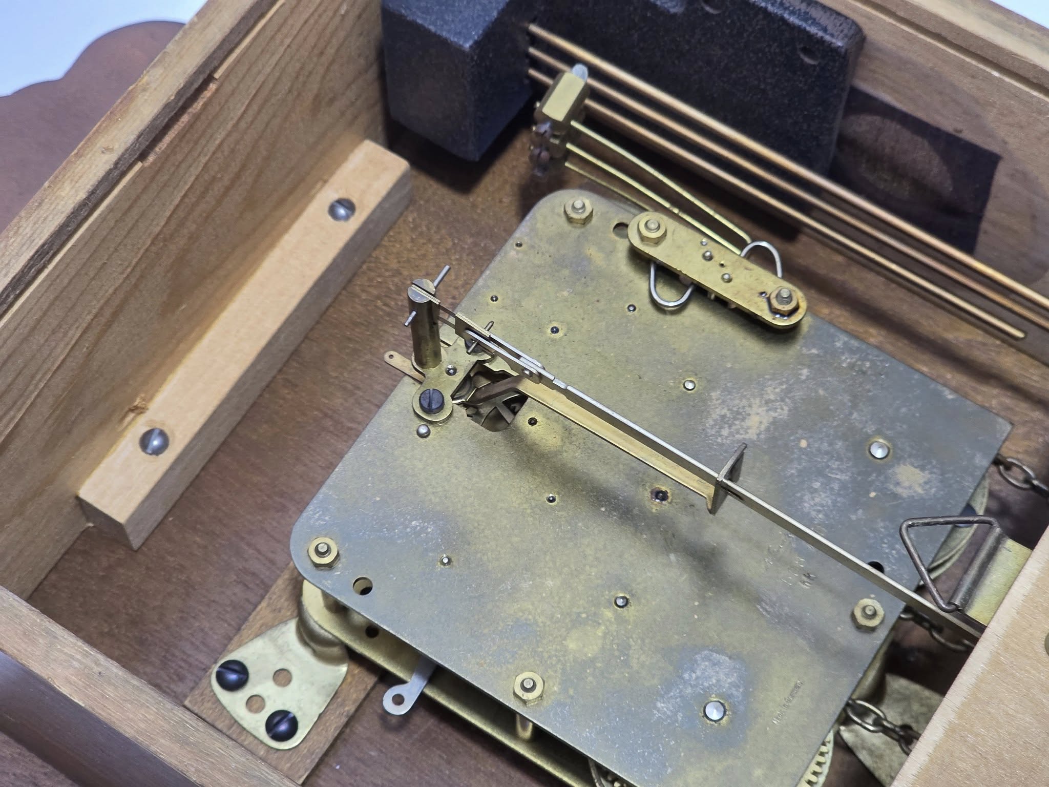 Kienzle 508/70 Antika Mekanik Duvar Saati W024 Kienzle 508/70 Antika Mekanik Duvar Saati W024
