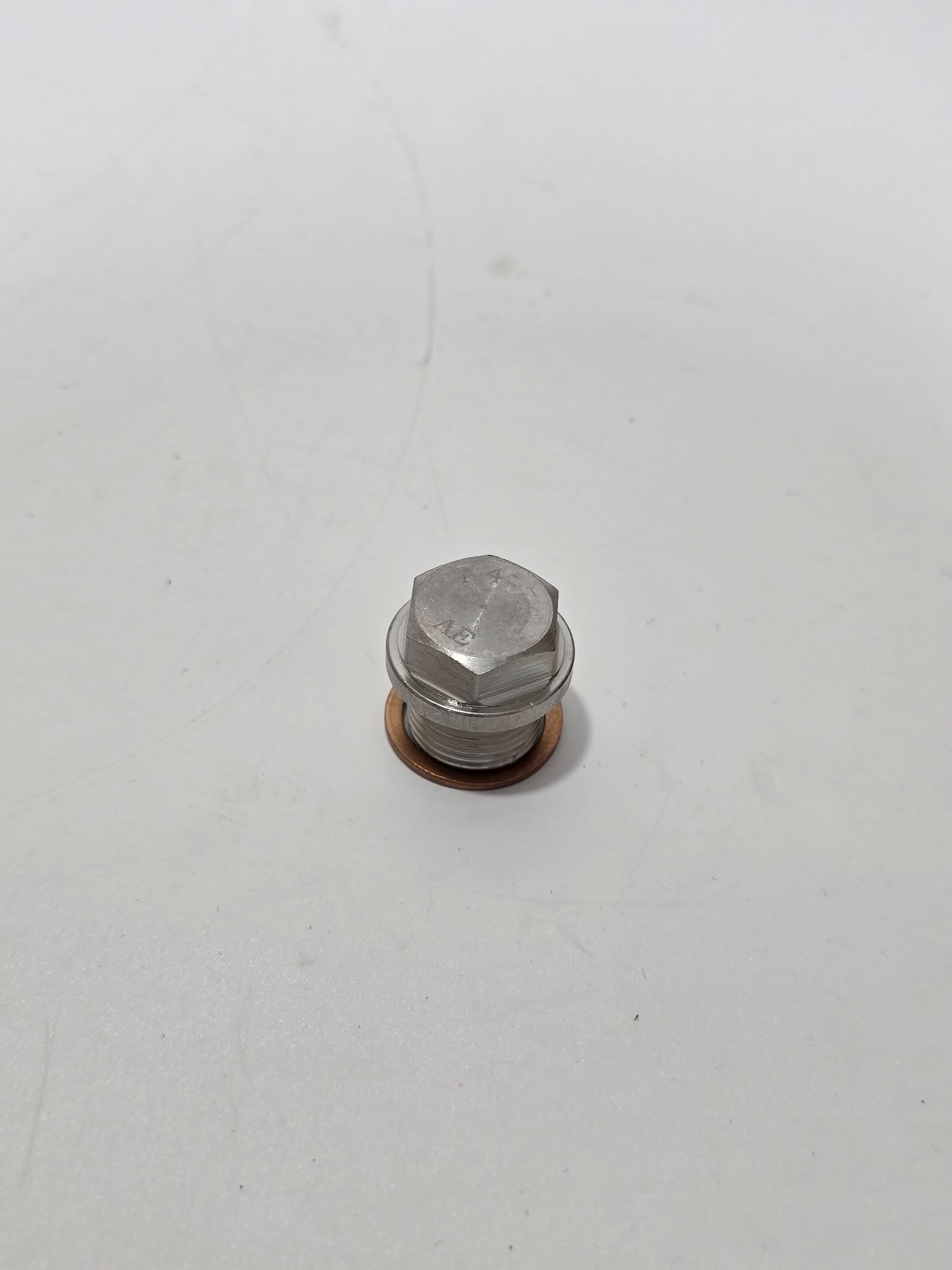 M16 Altıköşe Kör Tapa 1 Adet M16 Altıköşe Kör Tapa 1 Adet