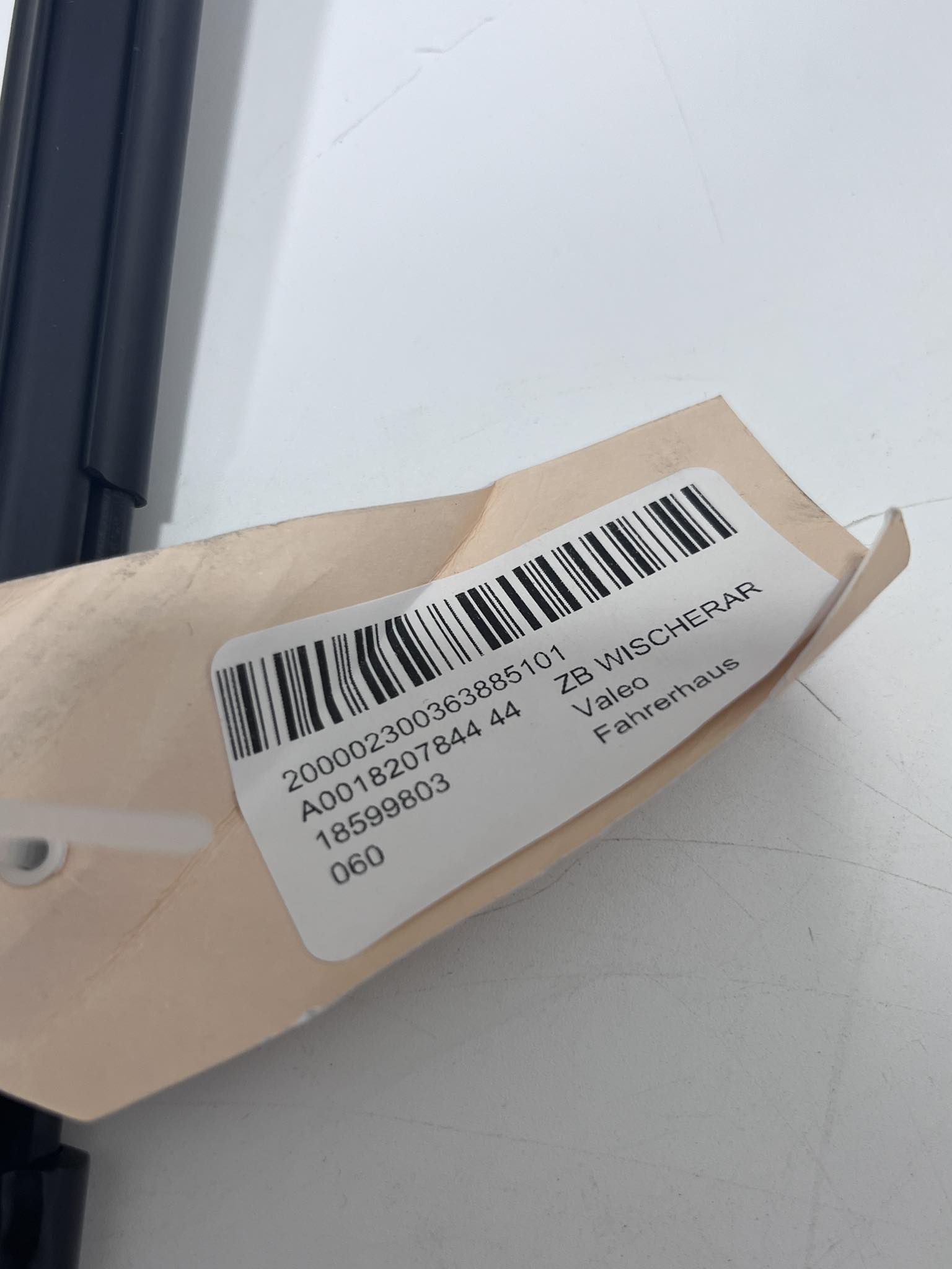 Mercedes Otobüs Silecek Kolu A0018207844 Mercedes Otobüs Silecek Kolu A0018207844
