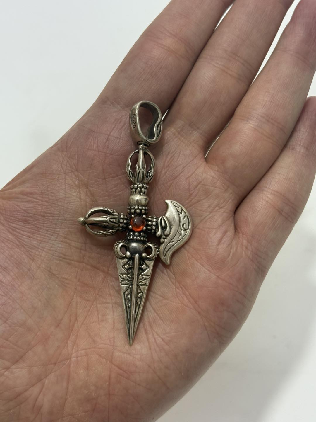 Mırzak Motifli 925 Ayar Gümüş Kolye Ucu 25,3 Gram Mırzak Motifli 925 Ayar Gümüş Kolye Ucu 25,3 Gram