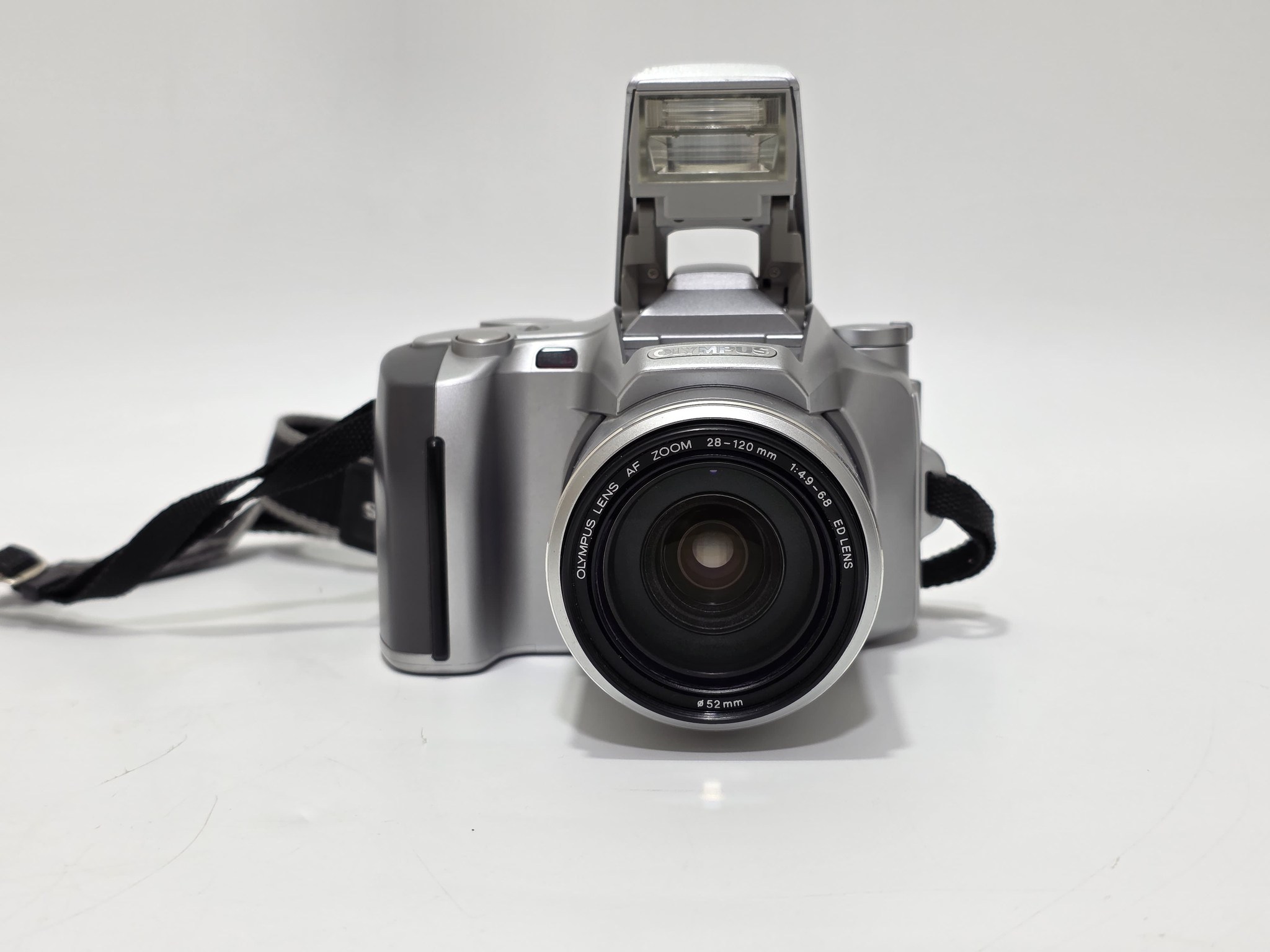 Olympus IS-500 35mm Filmli Fotoğraf Makinesi 2.El Olympus IS-500 35mm Filmli Fotoğraf Makinesi 2.El