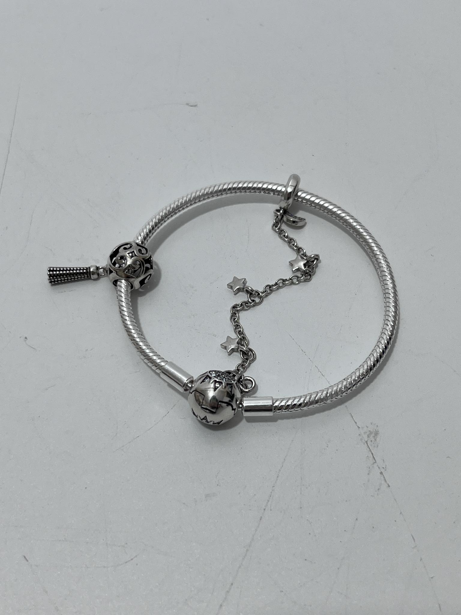 Pandora Model 925 Ayar Gümüş Bileklik 14,90 Gram Pandora Model 925 Ayar Gümüş Bileklik 14,90 Gram