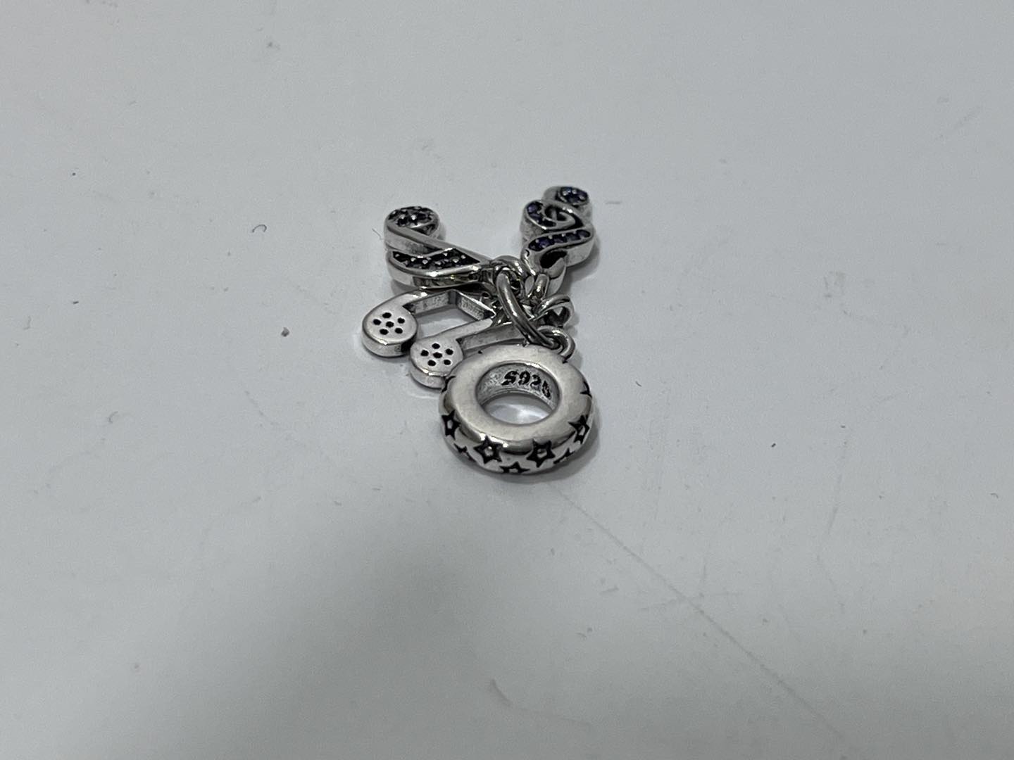 Pandora Model 925 Ayar Gümüş Bileklik 17 Gram Pandora Model 925 Ayar Gümüş Bileklik 17 Gram