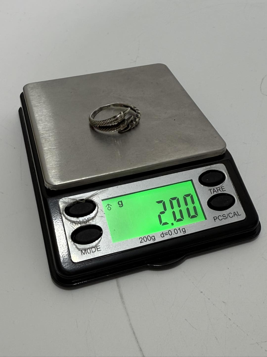 Pençe Motifli 925 Ayar Gümüş Yüzük 2 Gram Pençe Motifli 925 Ayar Gümüş Yüzük 2 Gram