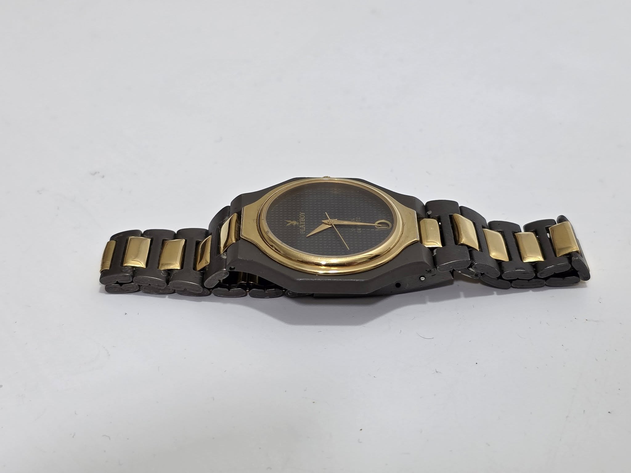 Playboy 33mm Sekizgen Kasa Çelik Kordon Kol Saati 2.El Playboy 33mm Sekizgen Kasa Çelik Kordon Kol Saati 2.El