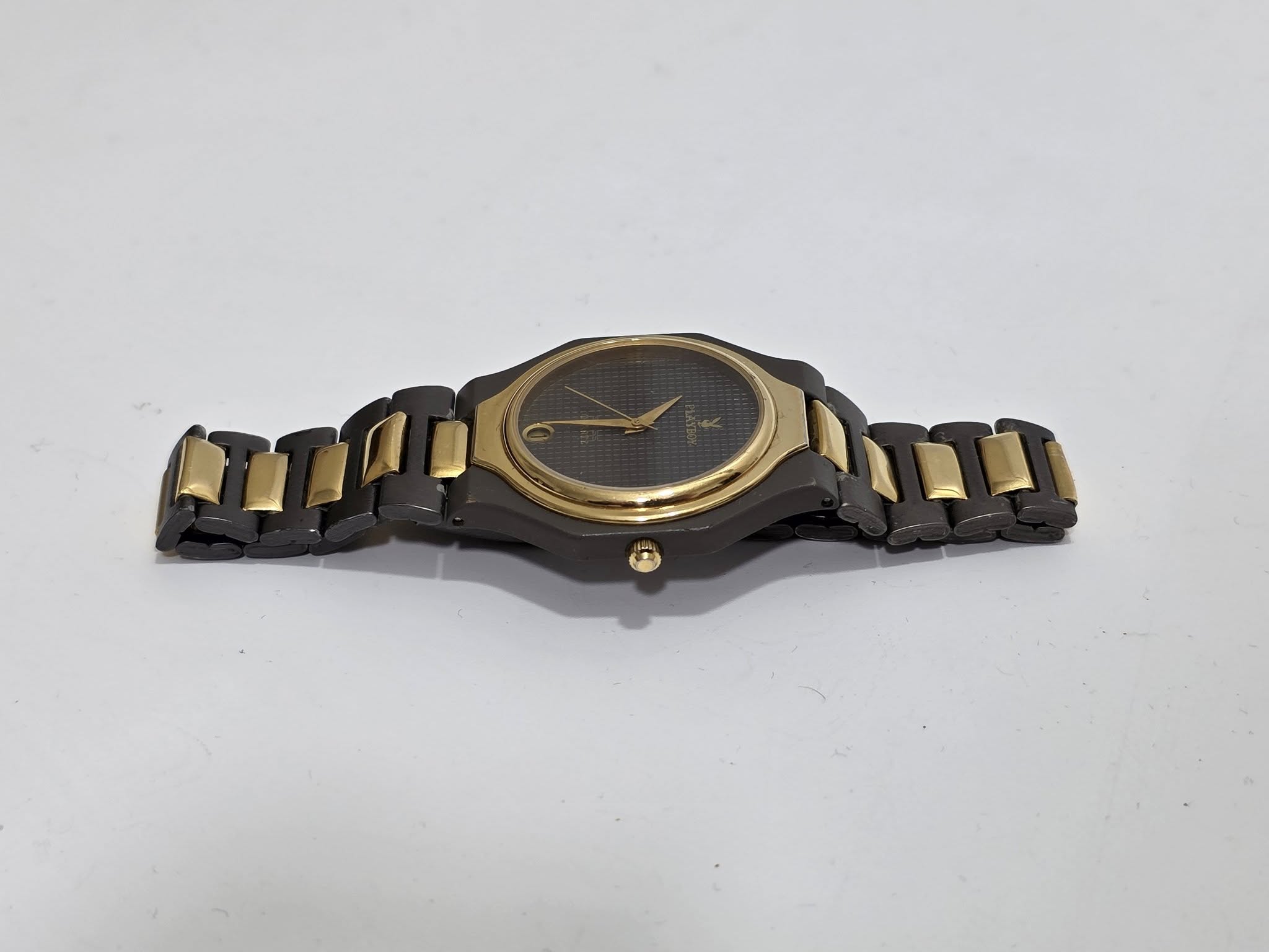 Playboy 33mm Sekizgen Kasa Çelik Kordon Kol Saati 2.El Playboy 33mm Sekizgen Kasa Çelik Kordon Kol Saati 2.El