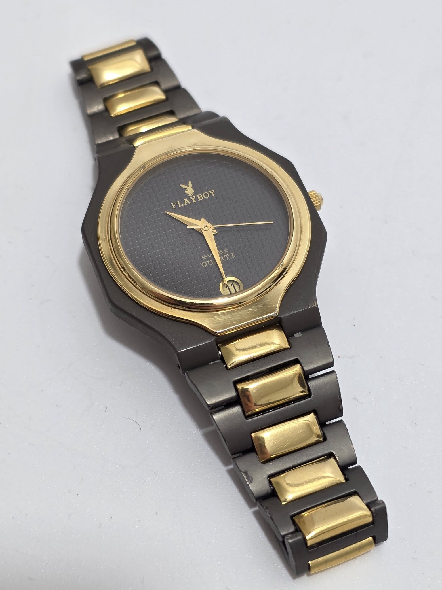 Playboy 33mm Sekizgen Kasa Çelik Kordon Kol Saati 2.El Playboy 33mm Sekizgen Kasa Çelik Kordon Kol Saati 2.El