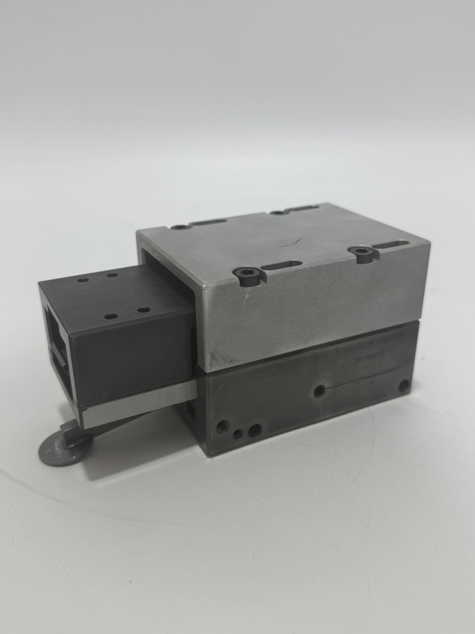 Profil Verbindungstechnik K3323W0E000 Bağlantı Elemanı 109230 Profil Verbindungstechnik K3323W0E000 Bağlantı Elemanı 109230