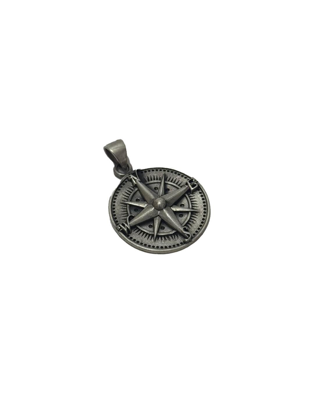 Pusula Motifli 925 Ayar Gümüş Kolye Ucu 9,75 Gram Pusula Motifli 925 Ayar Gümüş Kolye Ucu 9,75 Gram