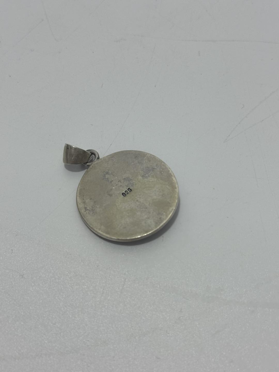 Pusula Motifli 925 Ayar Gümüş Kolye Ucu 9,75 Gram Pusula Motifli 925 Ayar Gümüş Kolye Ucu 9,75 Gram