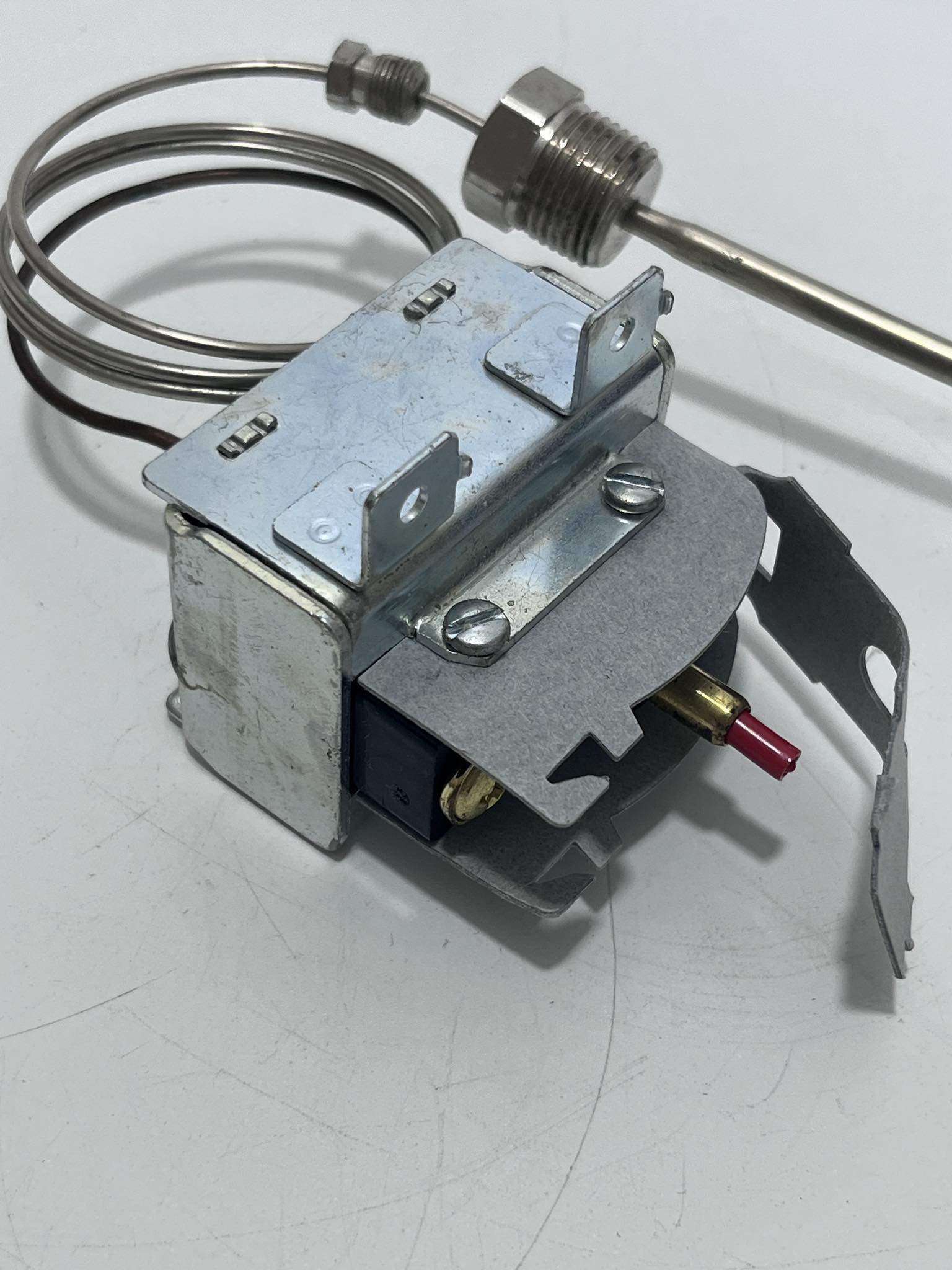 Robertshaw LCH680240000 Endüstriyel Fritöz Emniyet Termostatı Robertshaw LCH680240000 Endüstriyel Fritöz Emniyet Termostatı