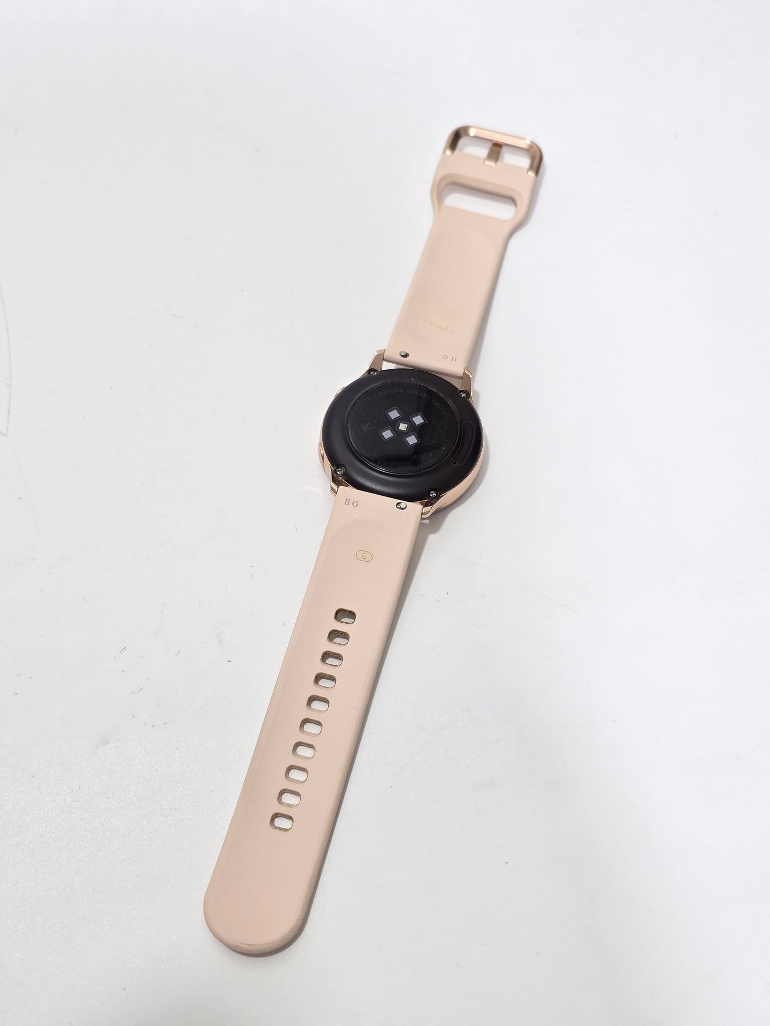 Samsung Galaxy Watch Active Akıllı kol Saati SM-R500 (W002) Samsung Galaxy Watch Active Akıllı kol Saati SM-R500 (W002)