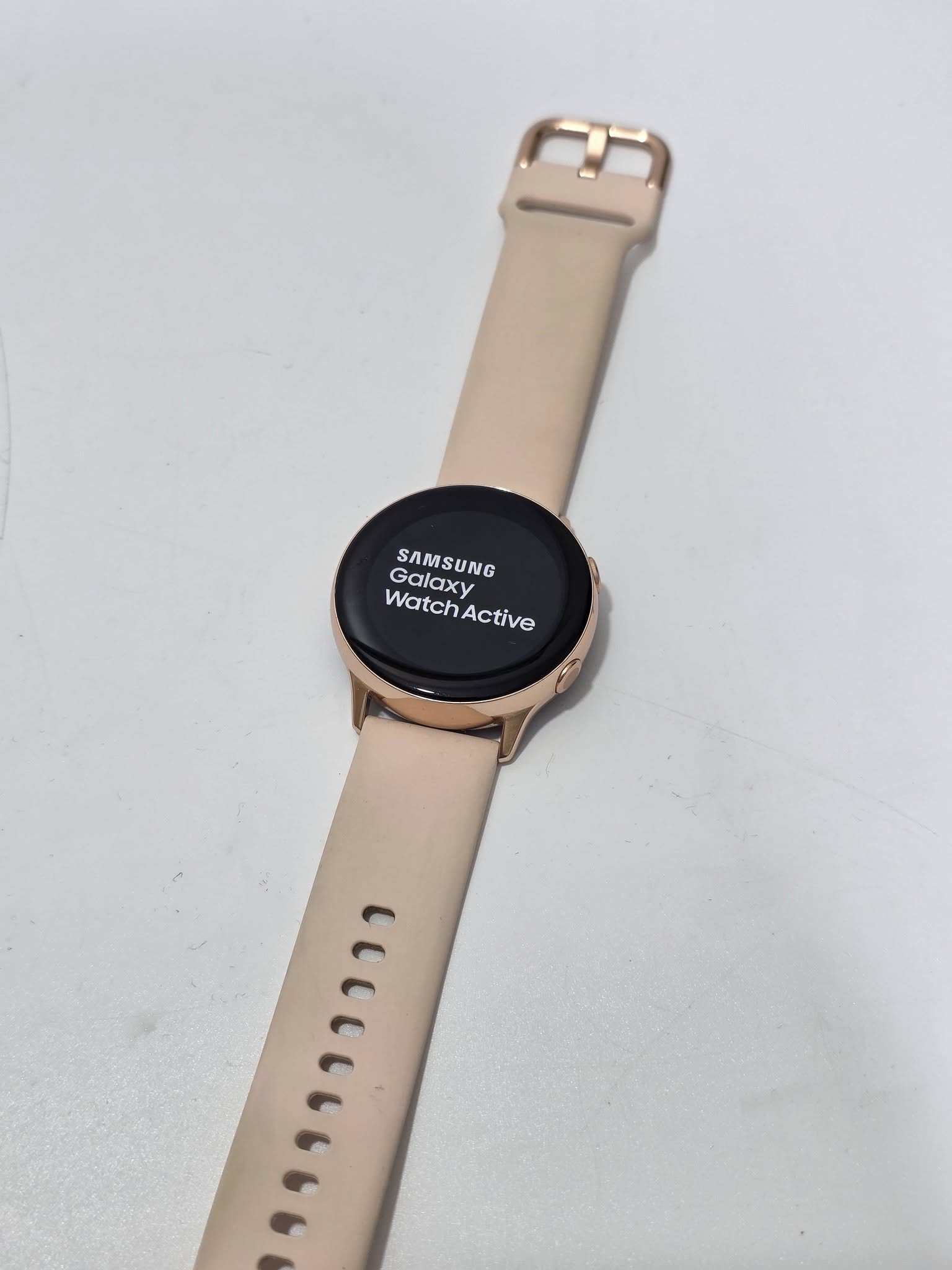 Samsung Galaxy Watch Active Akıllı kol Saati SM-R500 (W002) Samsung Galaxy Watch Active Akıllı kol Saati SM-R500 (W002)