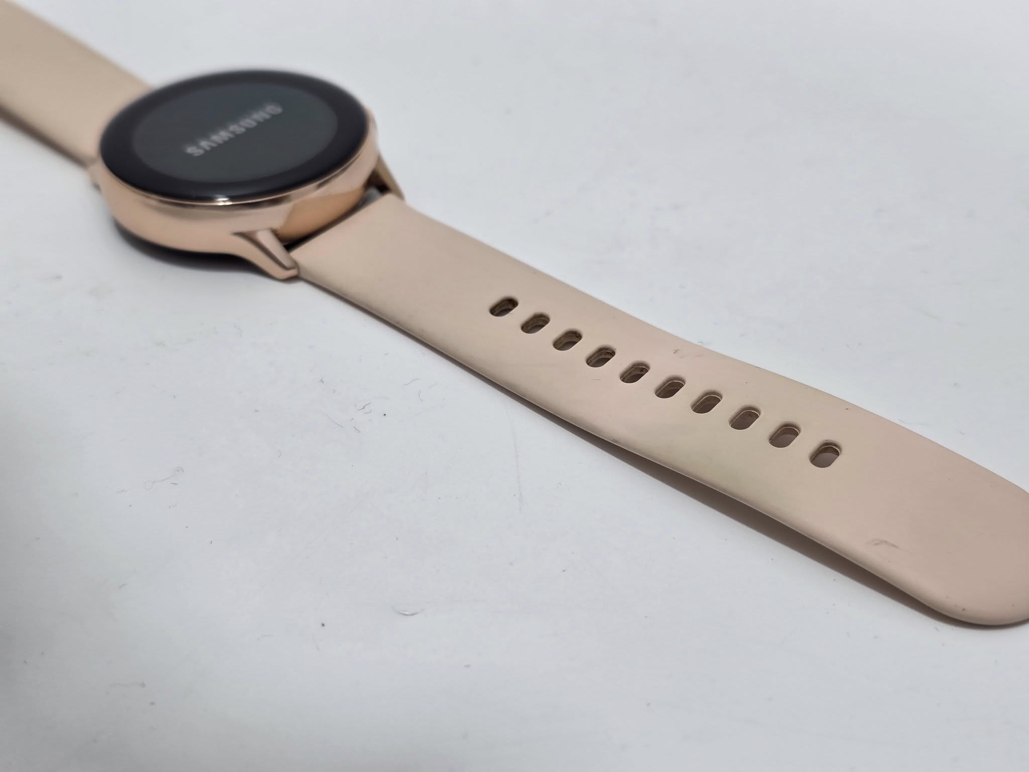 Samsung Galaxy Watch Active Akıllı kol Saati SM-R500 (W002) Samsung Galaxy Watch Active Akıllı kol Saati SM-R500 (W002)