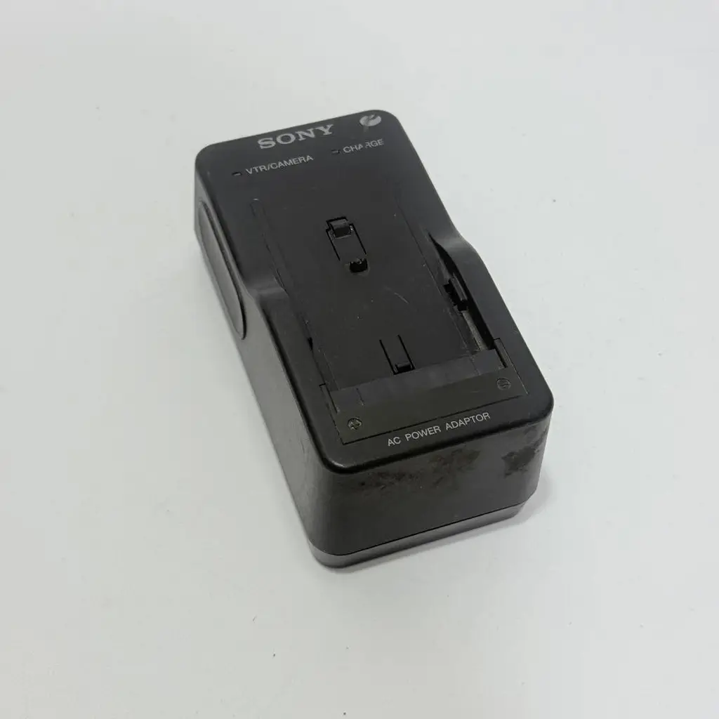 Sony AC-V615 Şarj Cihazı 2.El (Orijinal)