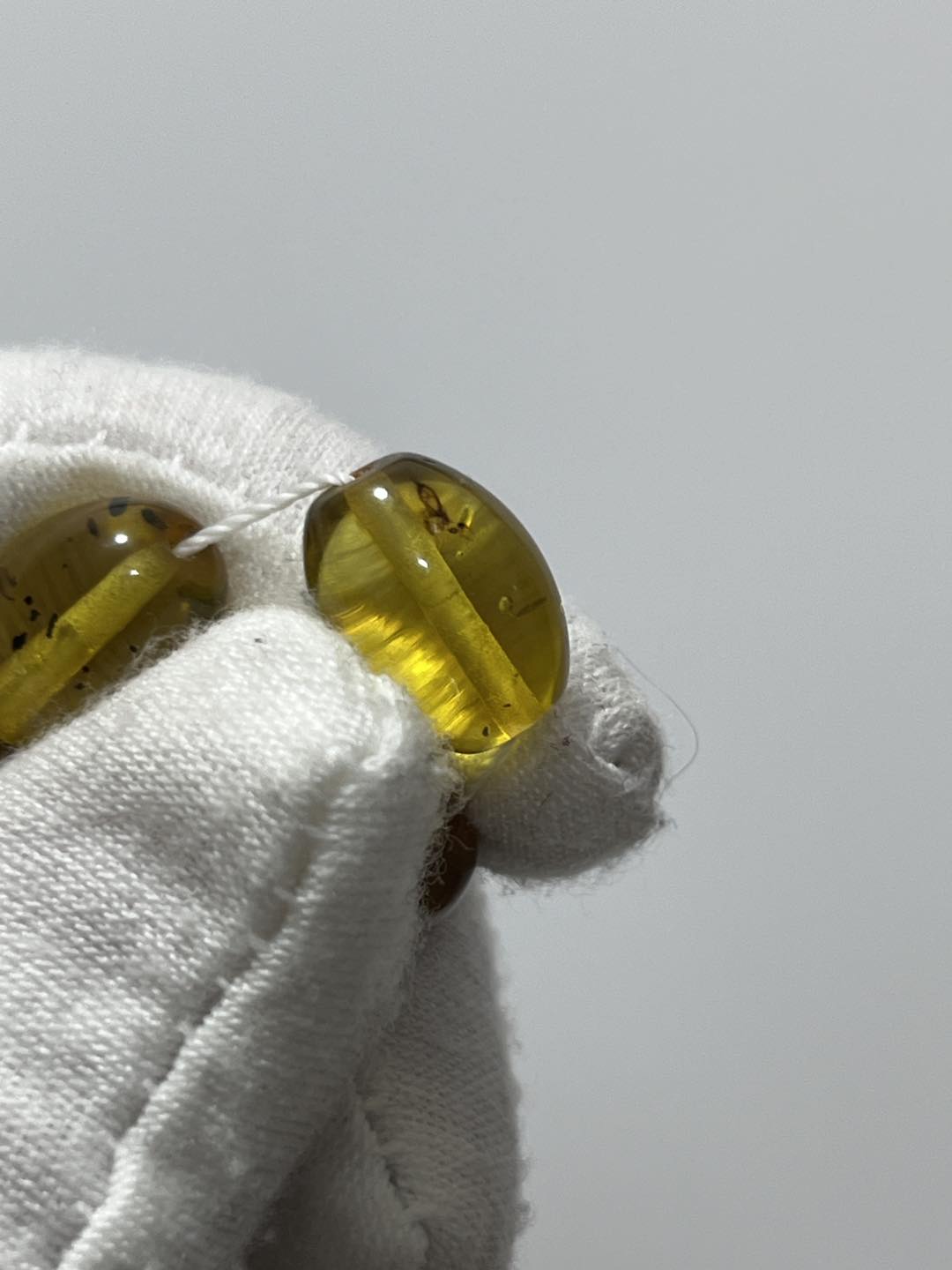Su Damlası Fosilli Doğal Kaya Damla Kehribar Tesbih 25,45 Gram Su Damlası Fosilli Doğal Kaya Damla Kehribar Tesbih 25,45 Gram