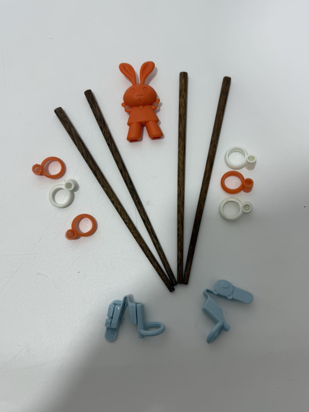 Sushi Chopstick ve Tutma Aparatı 13 Parça Sushi Chopstick ve Tutma Aparatı 13 Parça