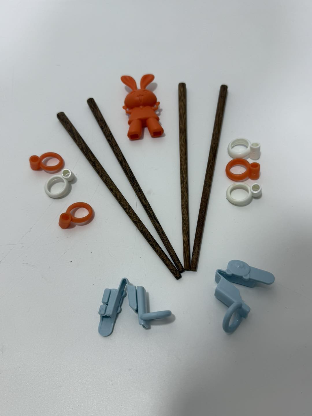 Sushi Chopstick ve Tutma Aparatı 13 Parça Sushi Chopstick ve Tutma Aparatı 13 Parça