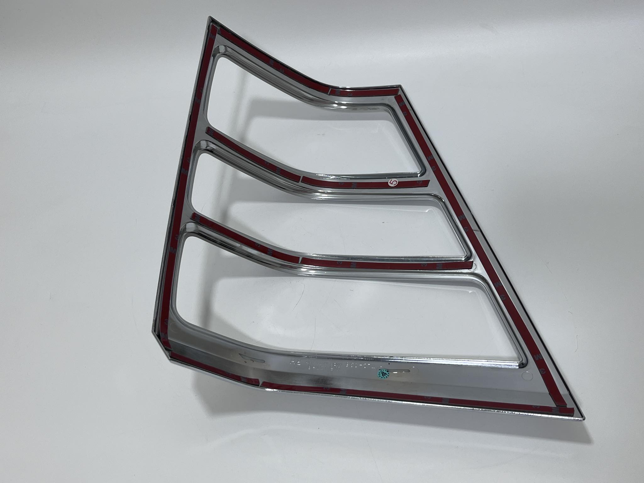 Suzuki Grand Vitara Uyumlu Krom Sağ Arka Stop Far Çerçevesi 2007-2011 Suzuki Grand Vitara Uyumlu Krom Sağ Arka Stop Far Çerçevesi 2007-2011