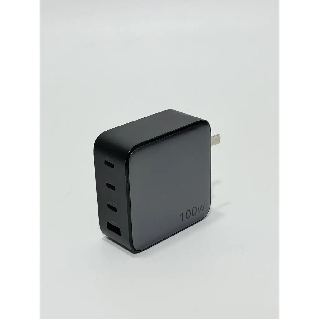 Ugreen CD226 GaN Hızlı Şarj Cihazı 100W 10375 (Orijinal - 2.El)