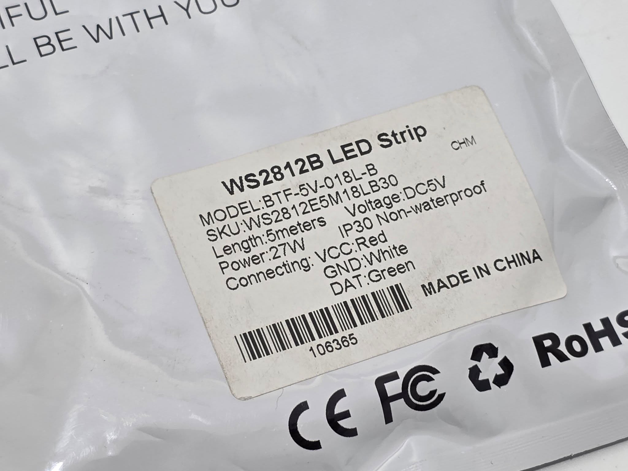WS2812B Adreslenebilir Rgb Şerit Led 5 Metre 90 Led WS2812B Adreslenebilir Rgb Şerit Led 5 Metre 90 Led