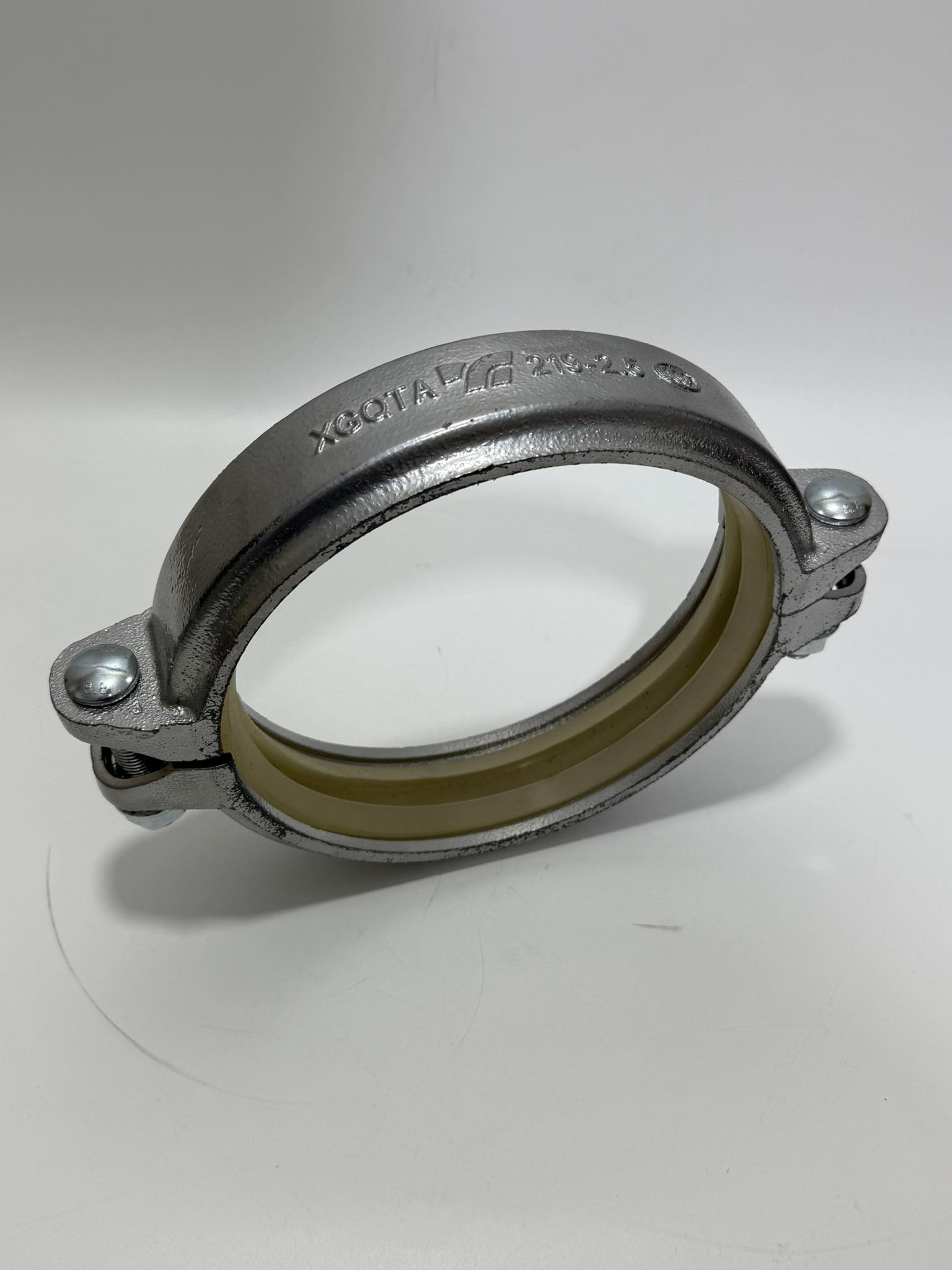 XGQTA 219-2.5 Yüksek Basınç Hortum Kelepçesi 21,5x6x25cm XGQTA 219-2.5 Yüksek Basınç Hortum Kelepçesi 21,5x6x25cm