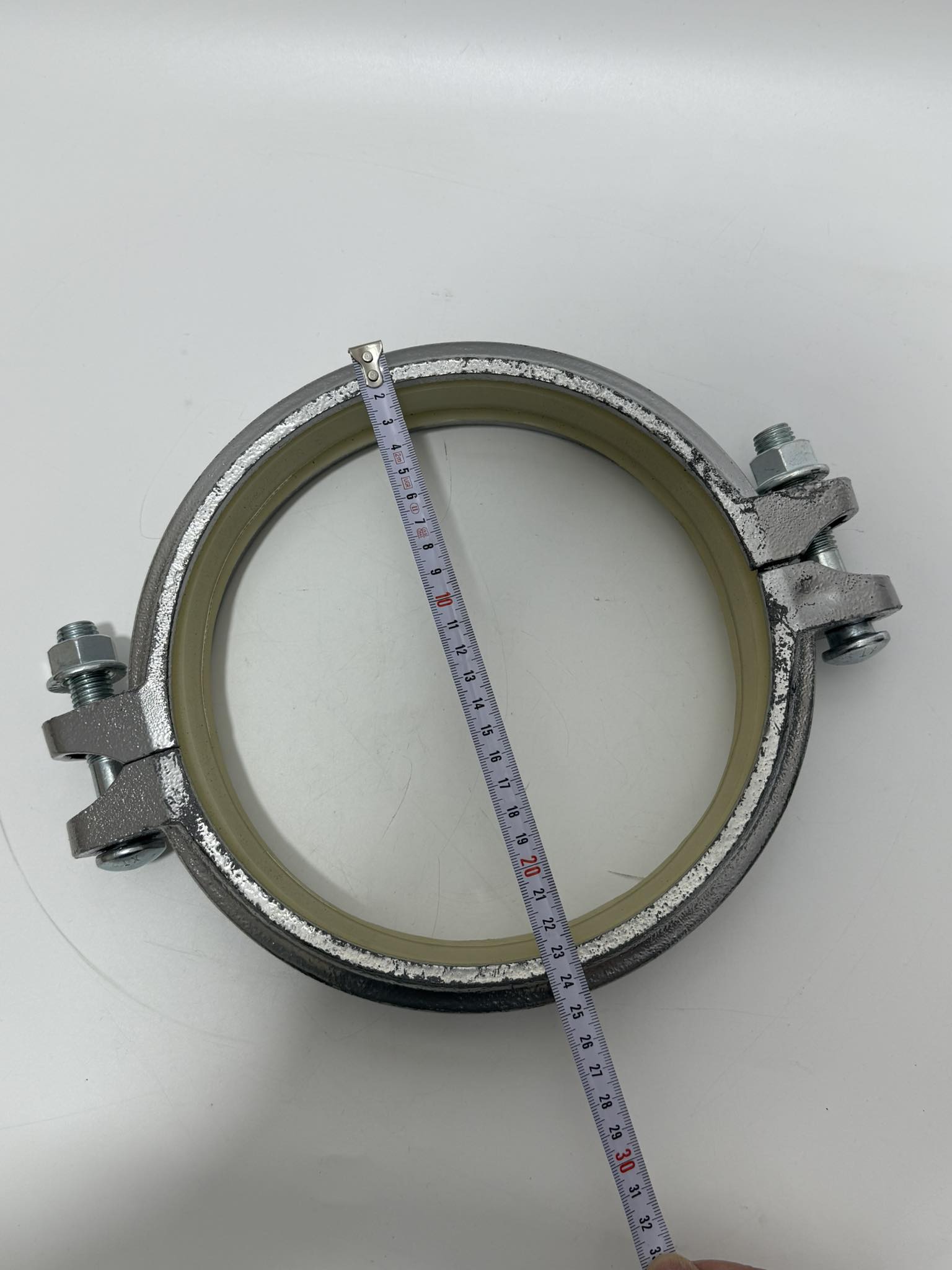 XGQTA 219-2.5 Yüksek Basınç Hortum Kelepçesi 21,5x6x25cm XGQTA 219-2.5 Yüksek Basınç Hortum Kelepçesi 21,5x6x25cm