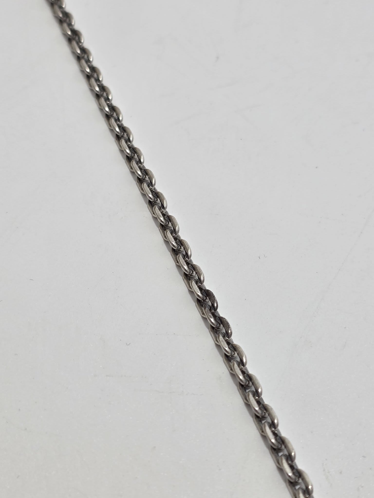 Zincir Motifli 925 Ayar Gümüş Kolye 4mm 19,05 Gram Zincir Motifli 925 Ayar Gümüş Kolye 4mm 19,05 Gram