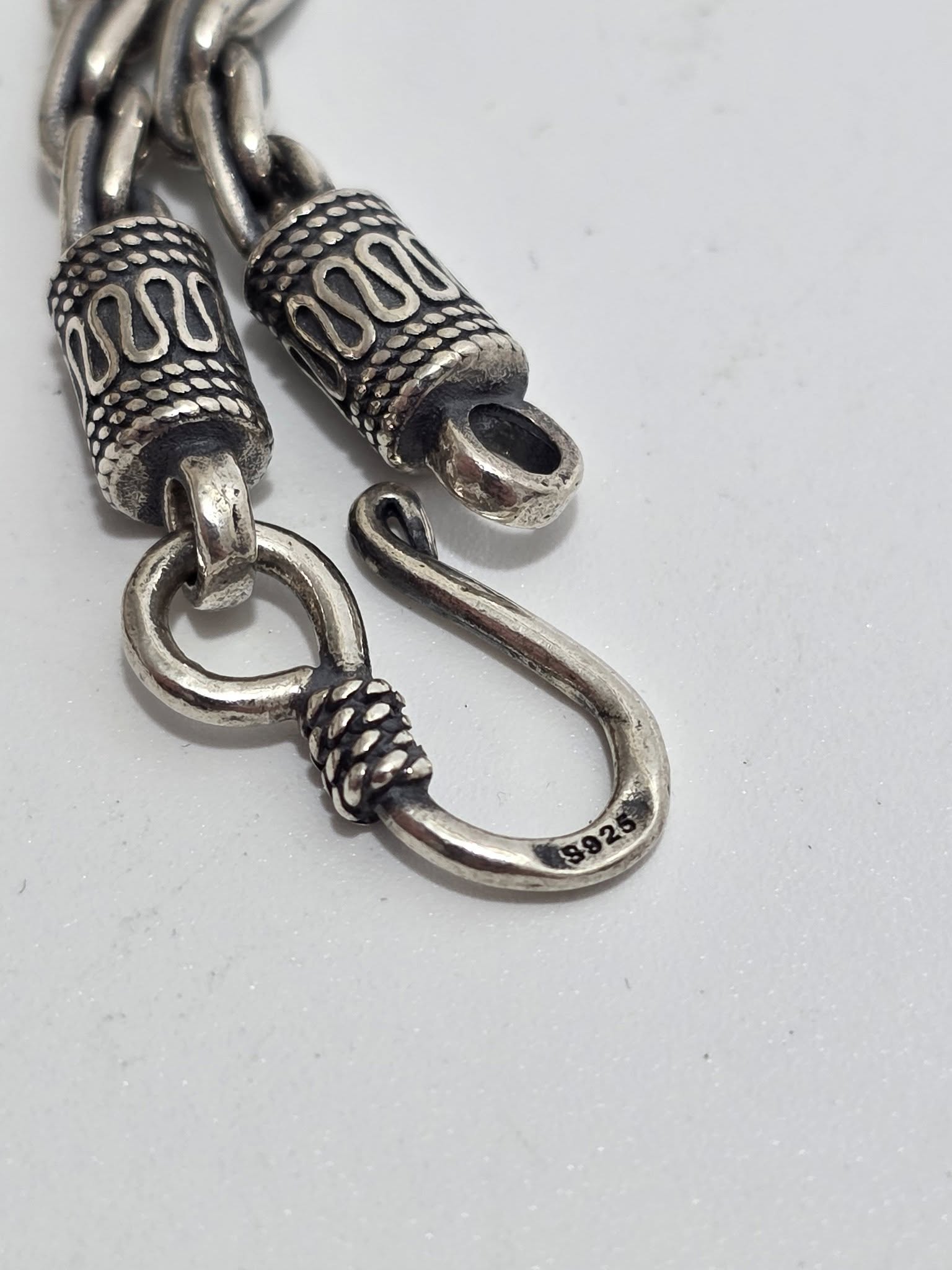 Zincir Motifli 925 Ayar Gümüş Kolye 4mm 38,95 Gram Zincir Motifli 925 Ayar Gümüş Kolye 4mm 38,95 Gram