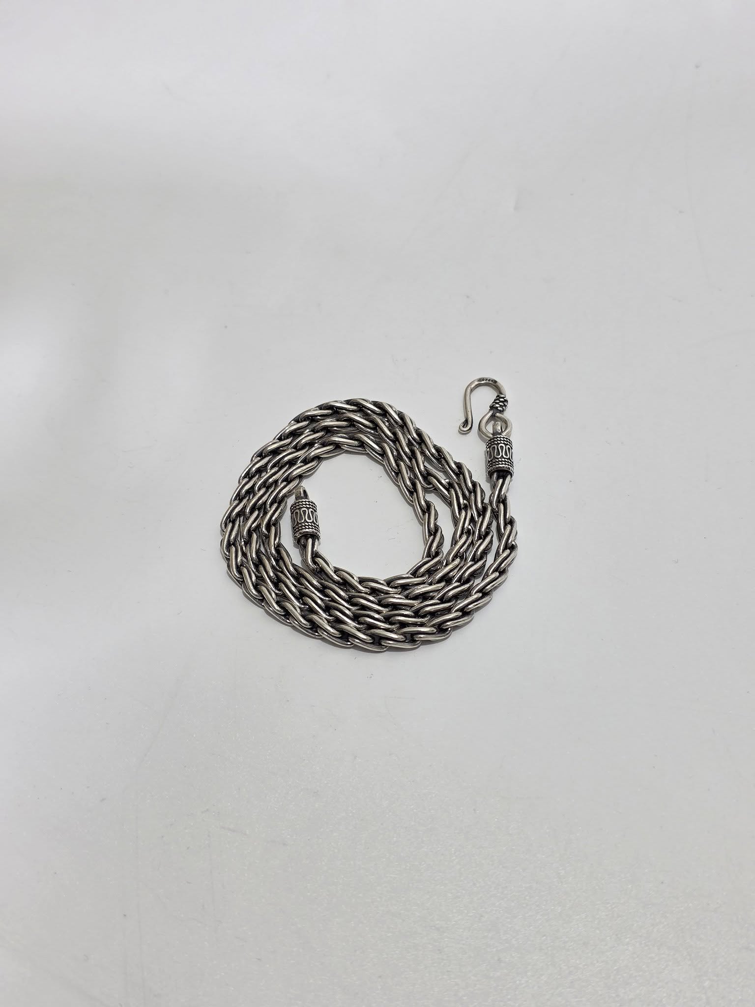 Zincir Motifli 925 Ayar Gümüş Kolye 4mm 38,95 Gram Zincir Motifli 925 Ayar Gümüş Kolye 4mm 38,95 Gram